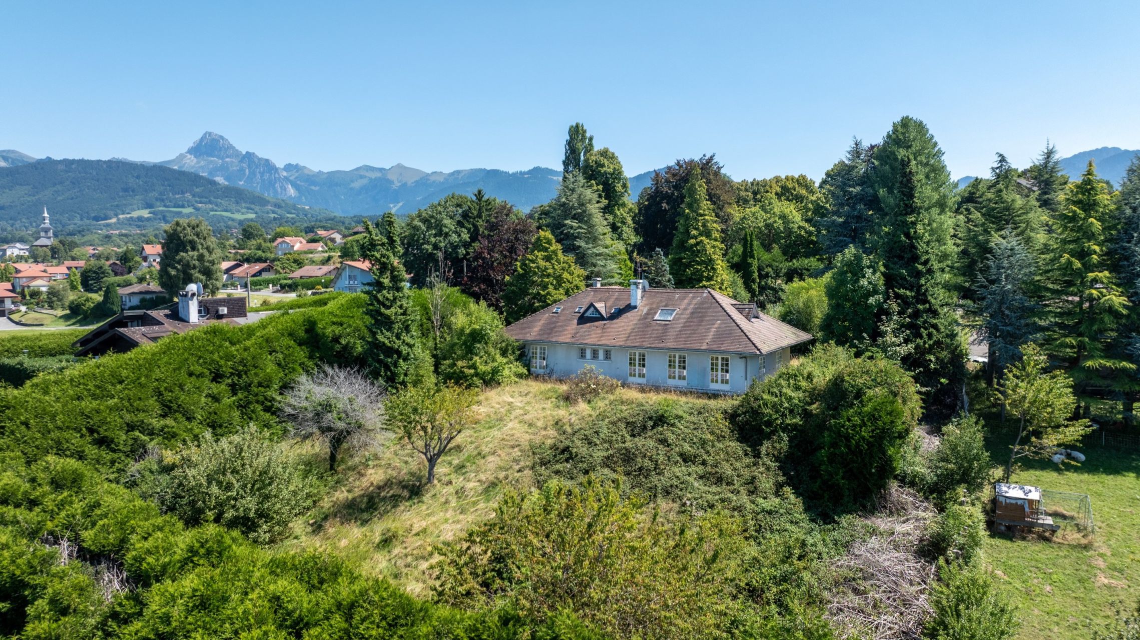 maison de luxe 8 Pièces en vente sur ST PAUL EN CHABLAIS (74500)