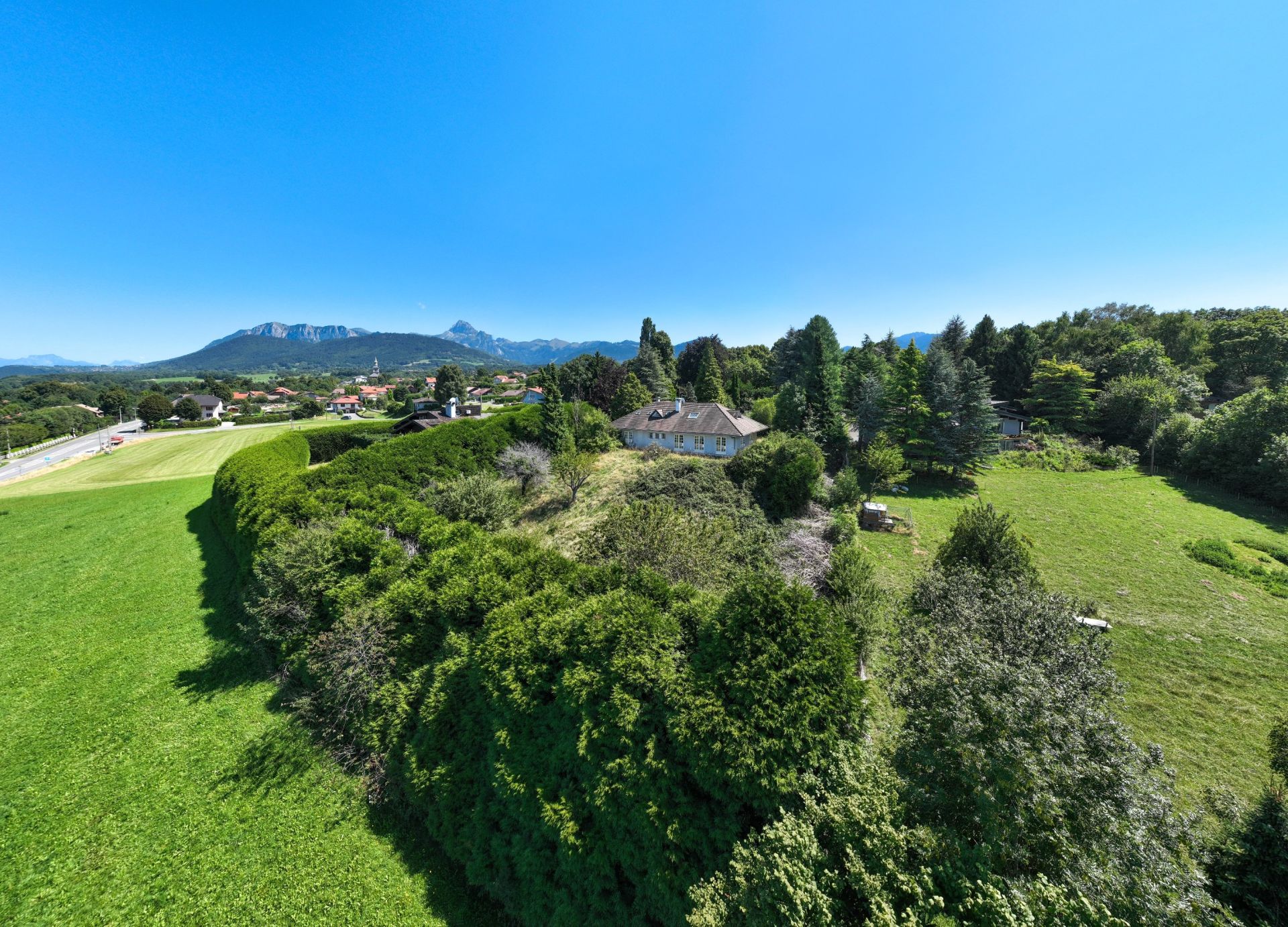 maison de luxe 8 Pièces en vente sur ST PAUL EN CHABLAIS (74500)