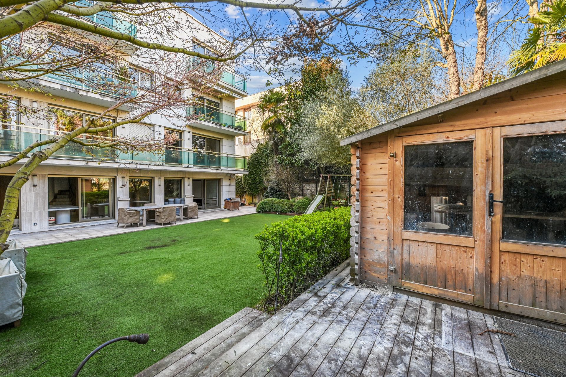 luxury apartment 7 Rooms for sale on NEUILLY SUR SEINE (92200)