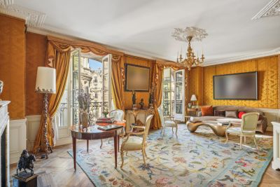 Sale Luxury apartment Paris 15 5 Rooms 119 m²
