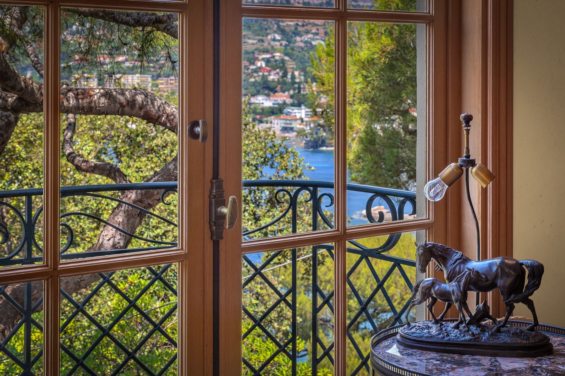 luxury villa 12 Rooms for sale on ST JEAN CAP FERRAT (06230)