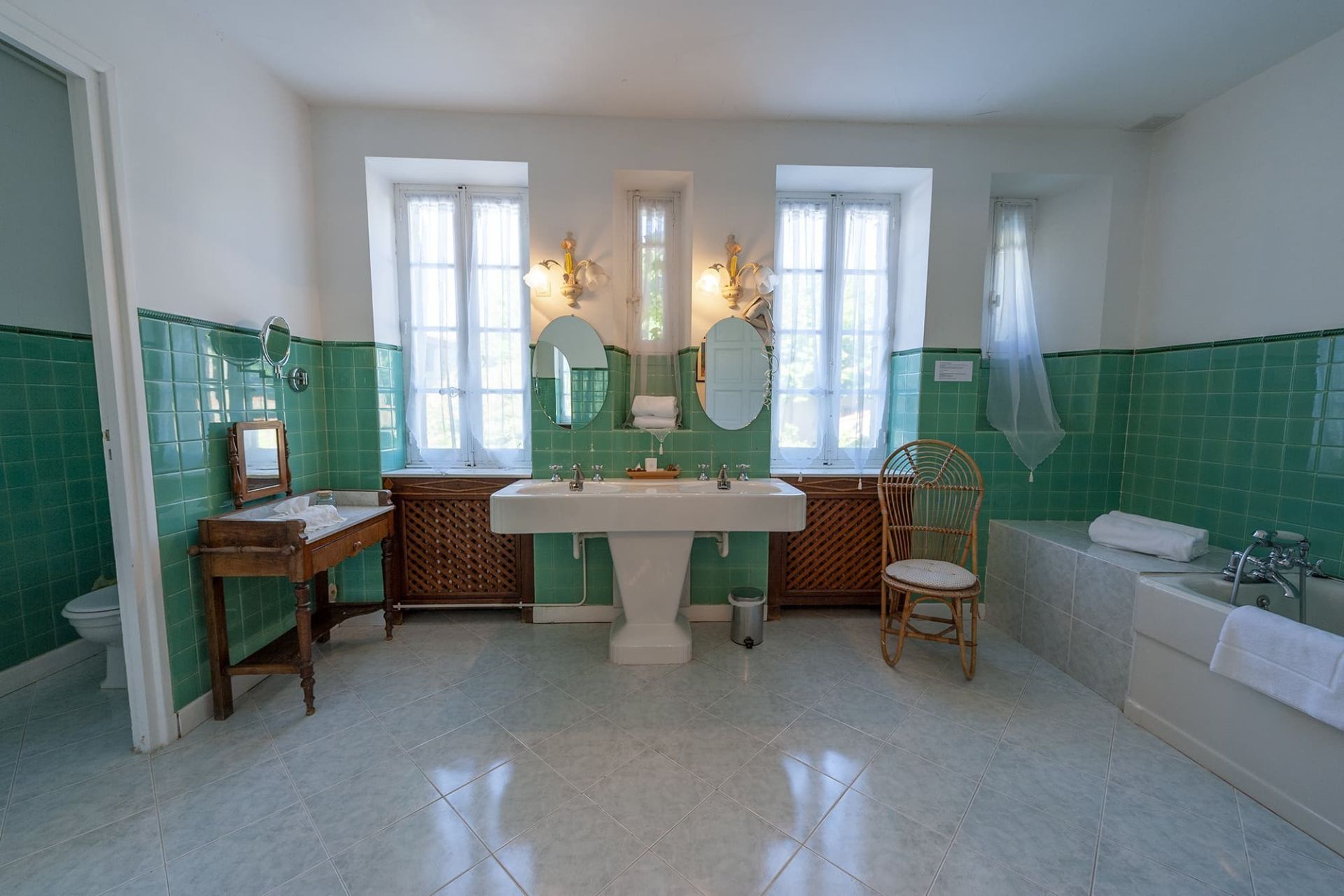 château 40 Pièces en vente sur CARCASSONNE (11000)