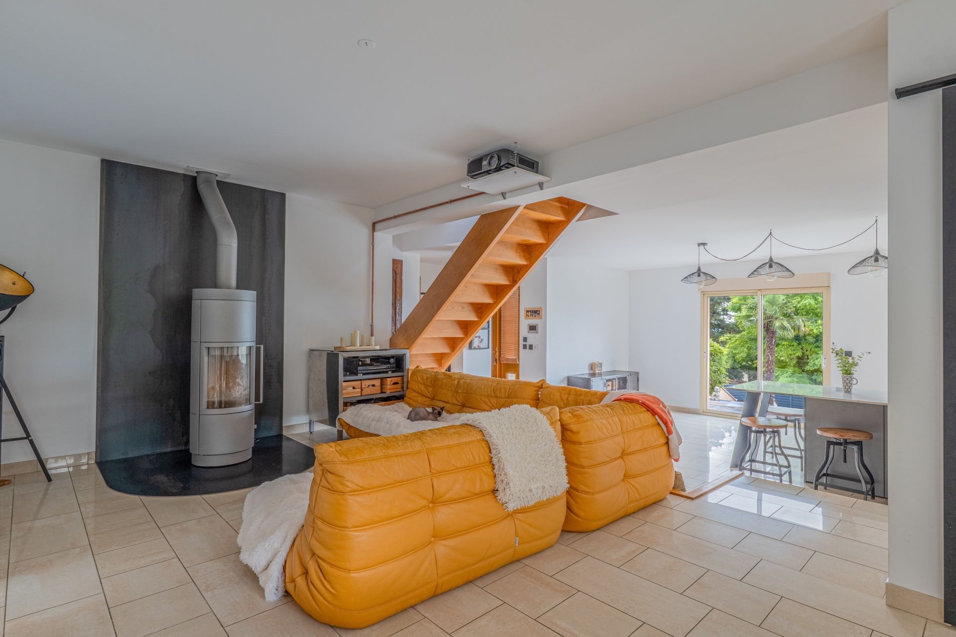 luxury house 7 Rooms for sale on STE FOY LES LYON (69110)