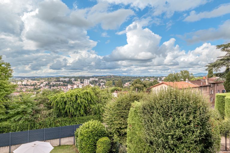 maison de luxe 7 Pièces en vente sur STE FOY LES LYON (69110)