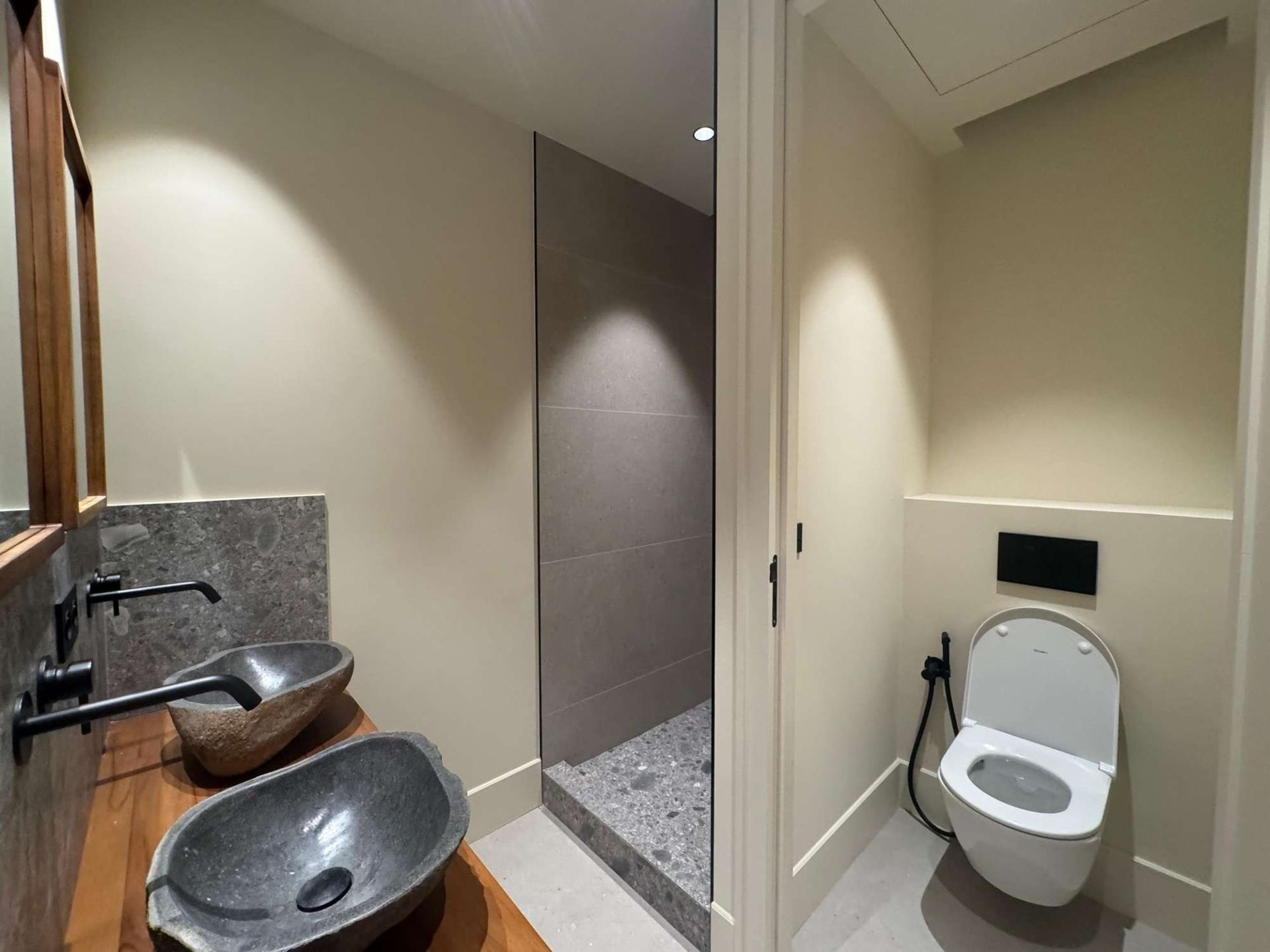 luxury apartment 4 Rooms for sale on MONACO (98000)