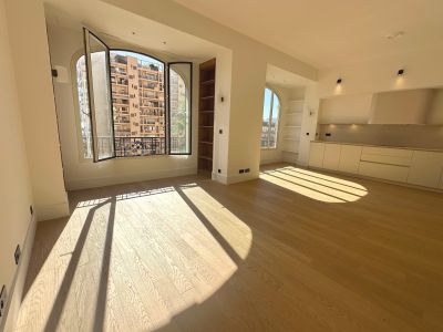 Sale Luxury apartment Monaco 4 Rooms 131 m²