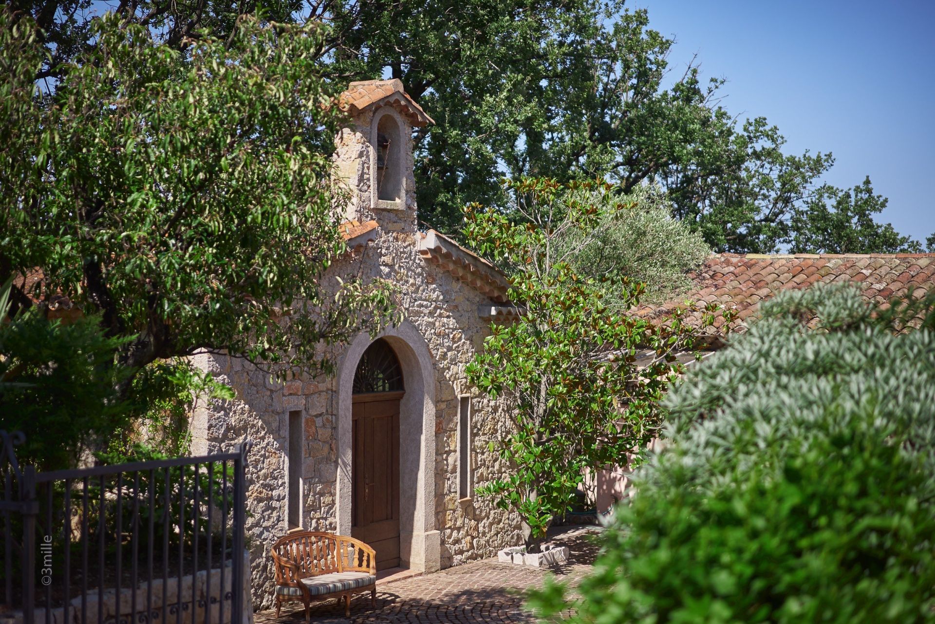 maison de maître 20 Pièces en vente sur MOUGINS (06250)