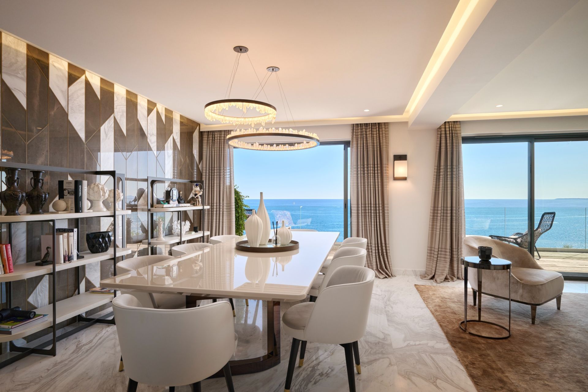 contemporary house 6 Rooms for sale on NICE (06000)