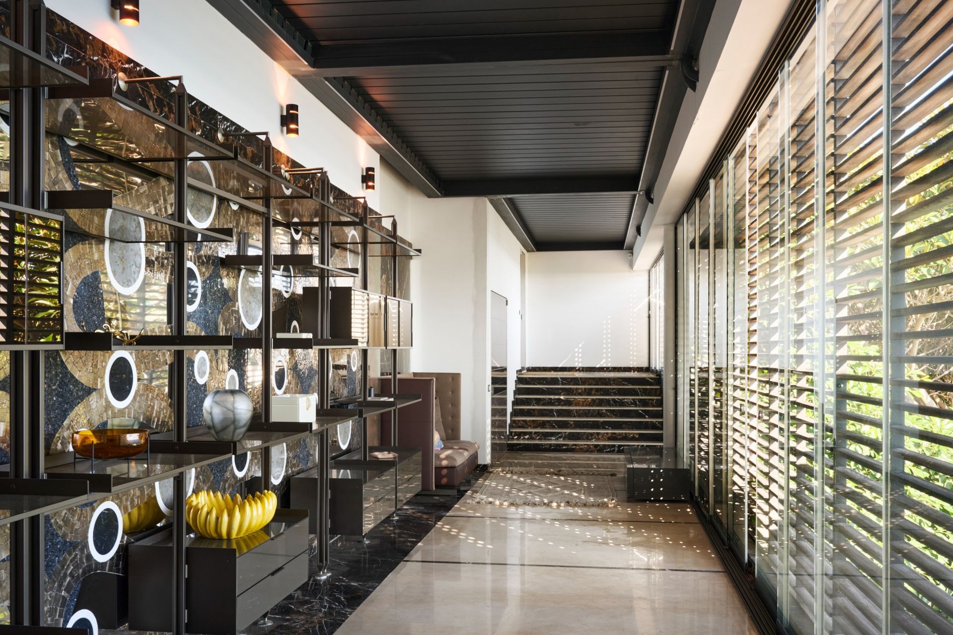 contemporary house 6 Rooms for sale on NICE (06000)