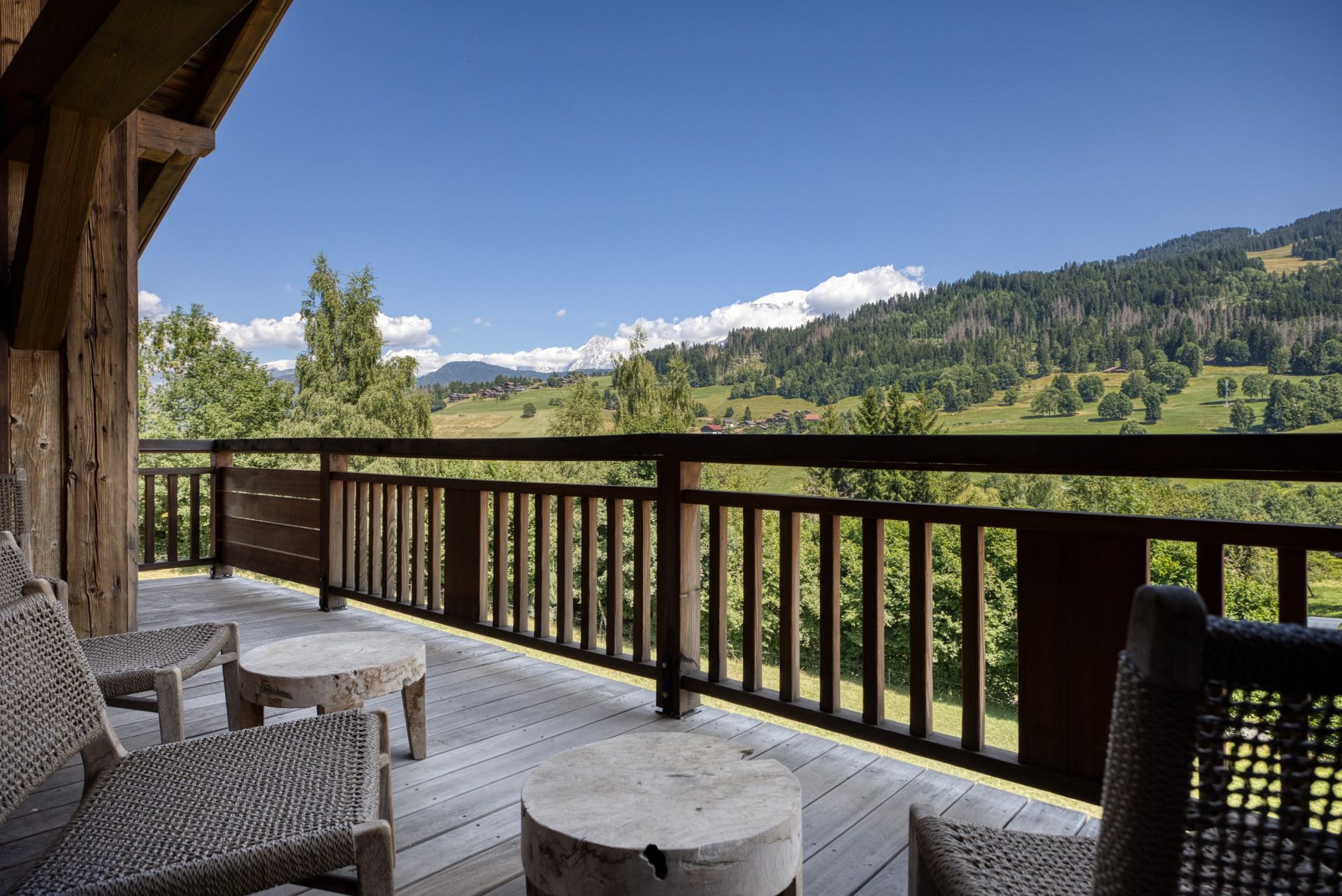 luxury chalet 13 Rooms for sale on MEGEVE (74120)