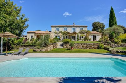 Sale Luxury house Jouques 8 Rooms 240 m²