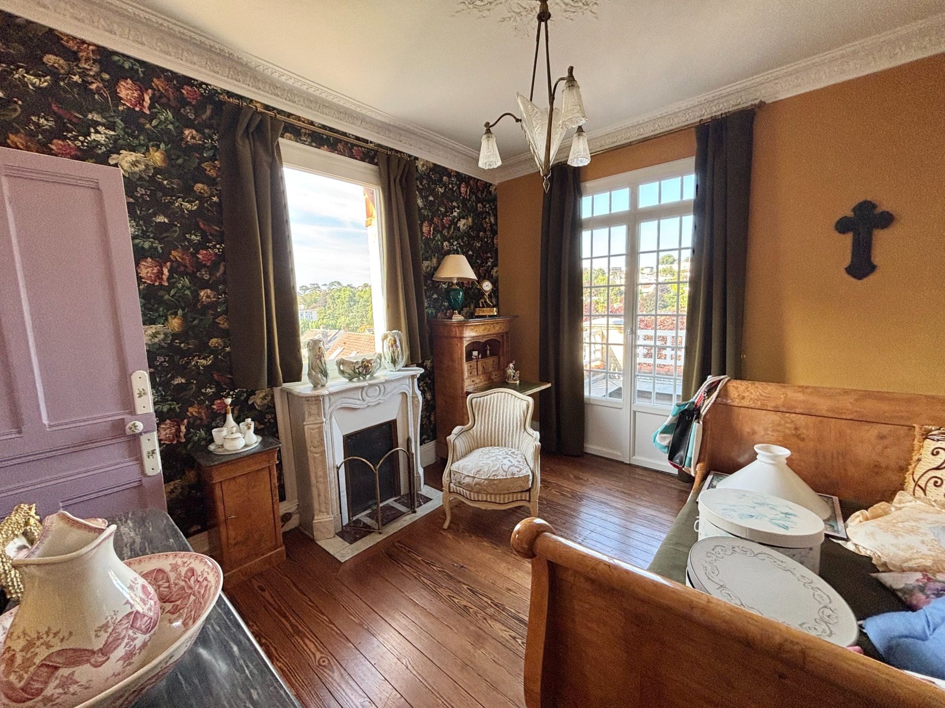 luxury house 9 Rooms for sale on STE ADRESSE (76310)