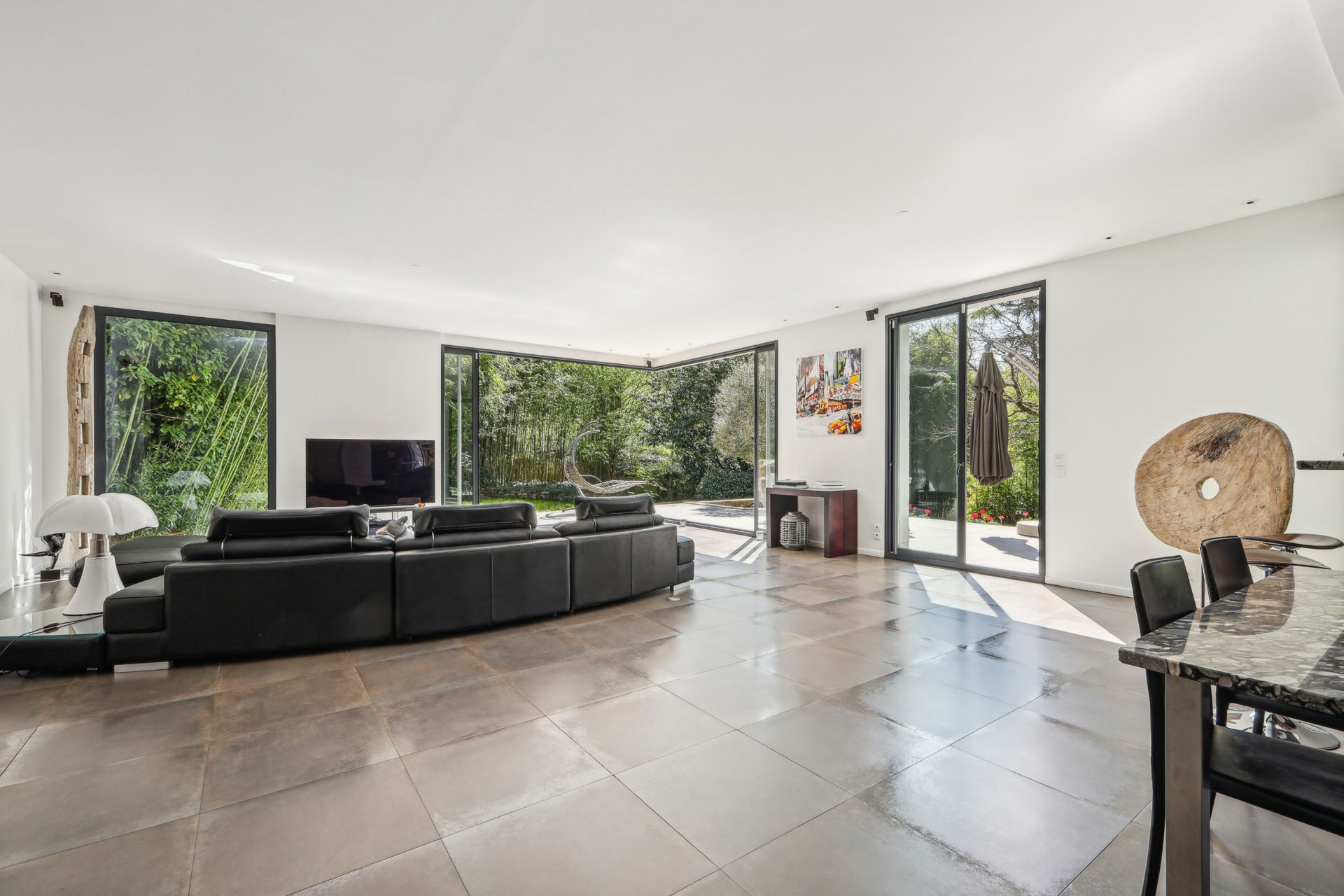 luxury house 7 Rooms for sale on VERRIERES LE BUISSON (91370)