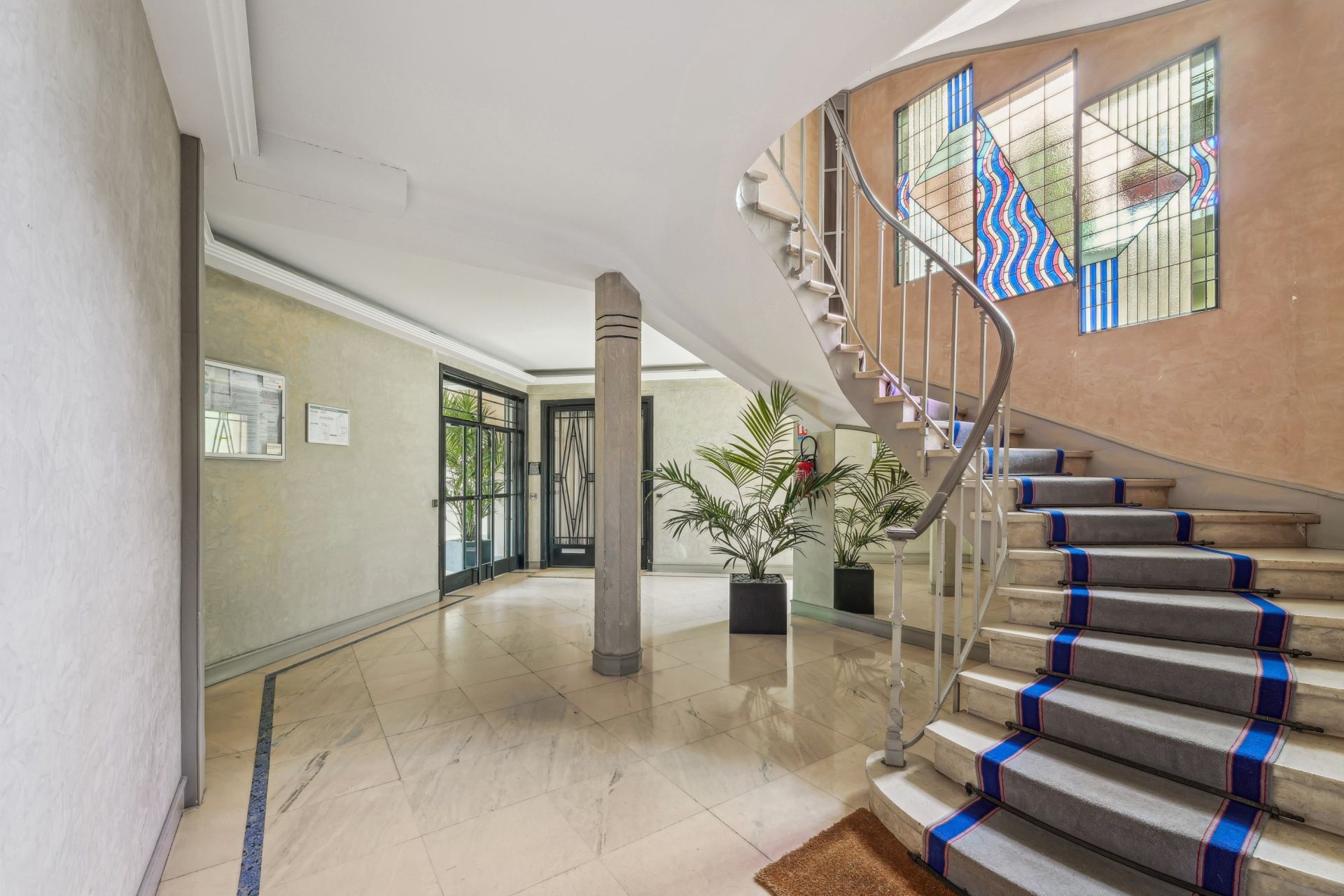 luxury apartment 2 Rooms for sale on NEUILLY SUR SEINE (92200)