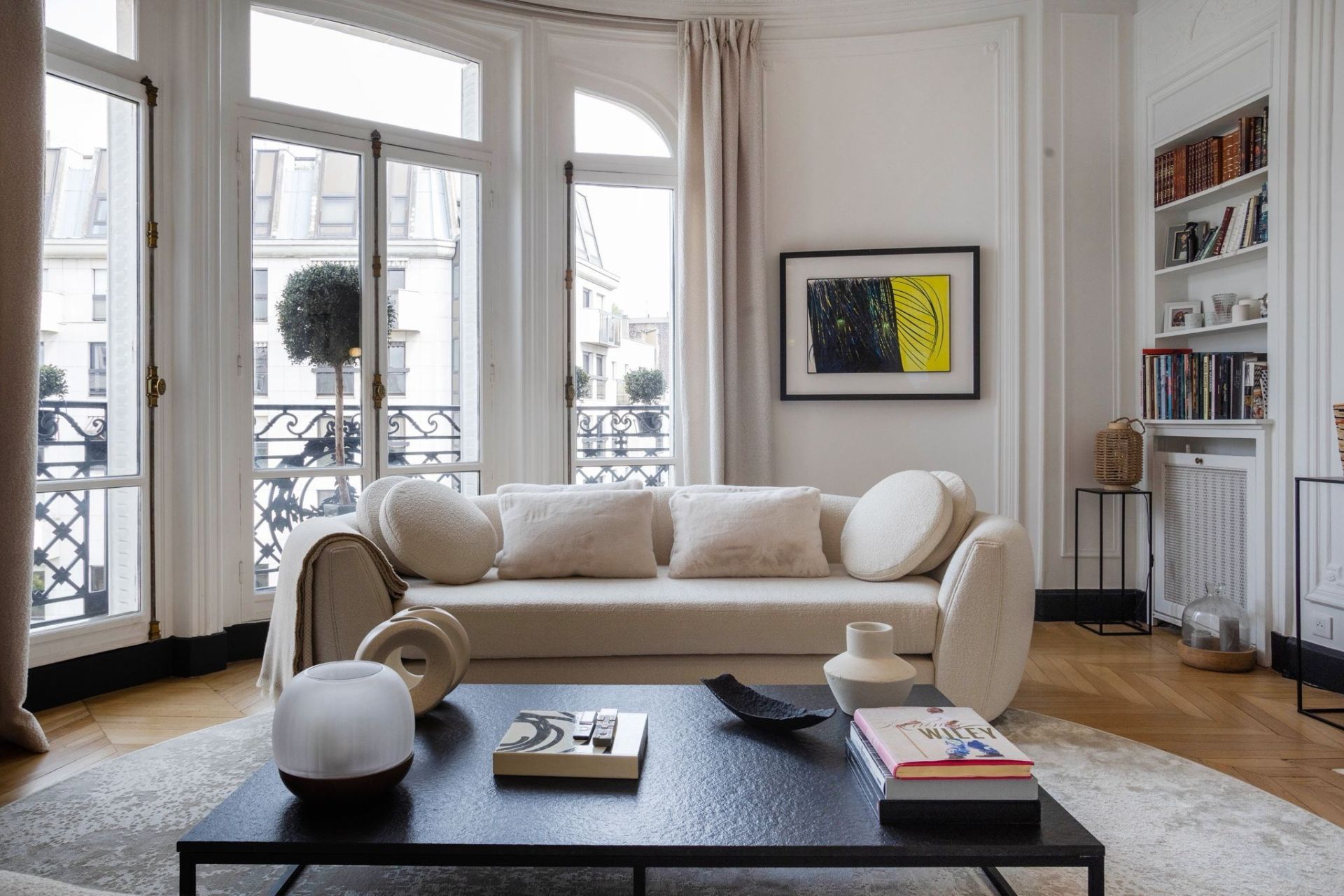 luxury apartment 5 Rooms for rent on PARIS (75017)