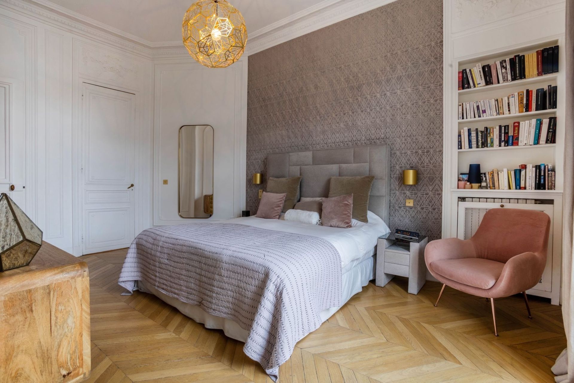 luxury apartment 5 Rooms for rent on PARIS (75017)