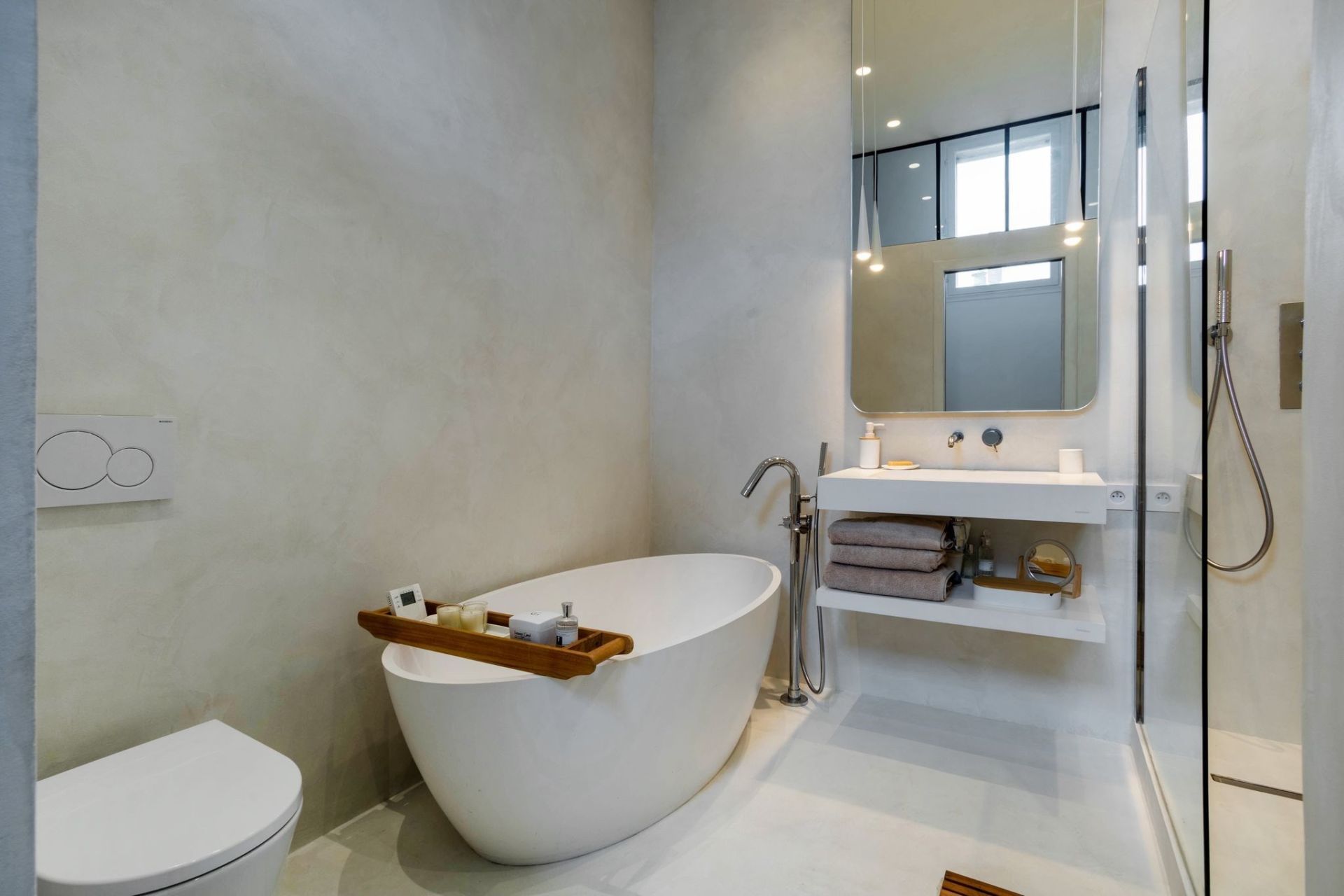 luxury apartment 5 Rooms for rent on PARIS (75017)