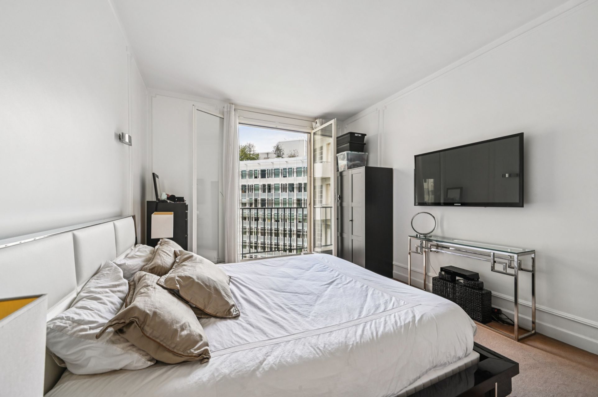 luxury apartment 3 Rooms for sale on PARIS (75016)