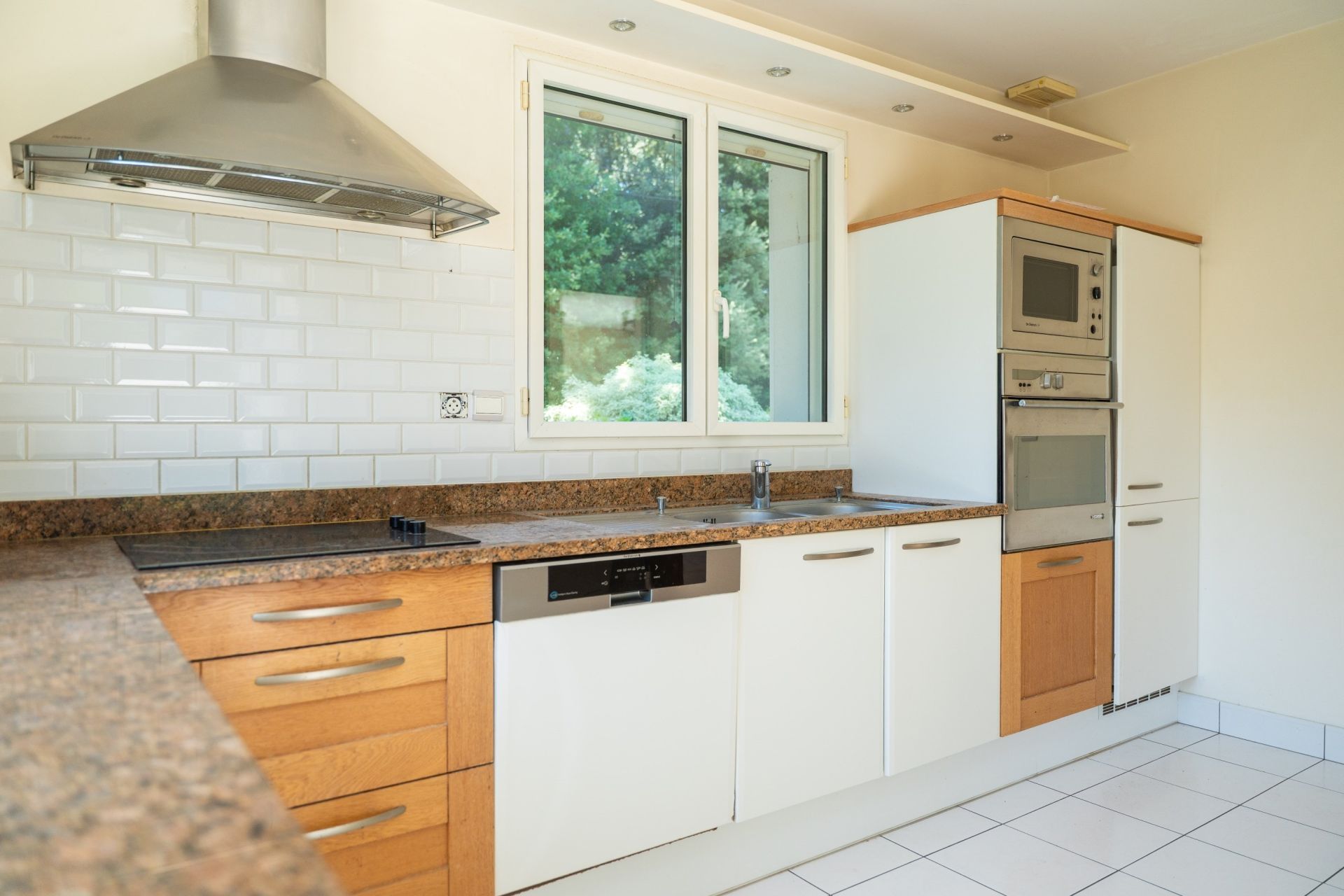 luxury house 5 Rooms for sale on ROYAN (17200)