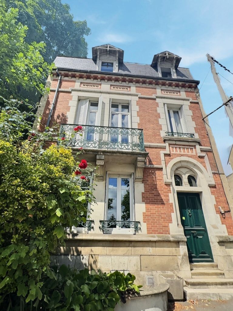 maison de luxe 7 Pièces en vente sur ORLEANS (45000)