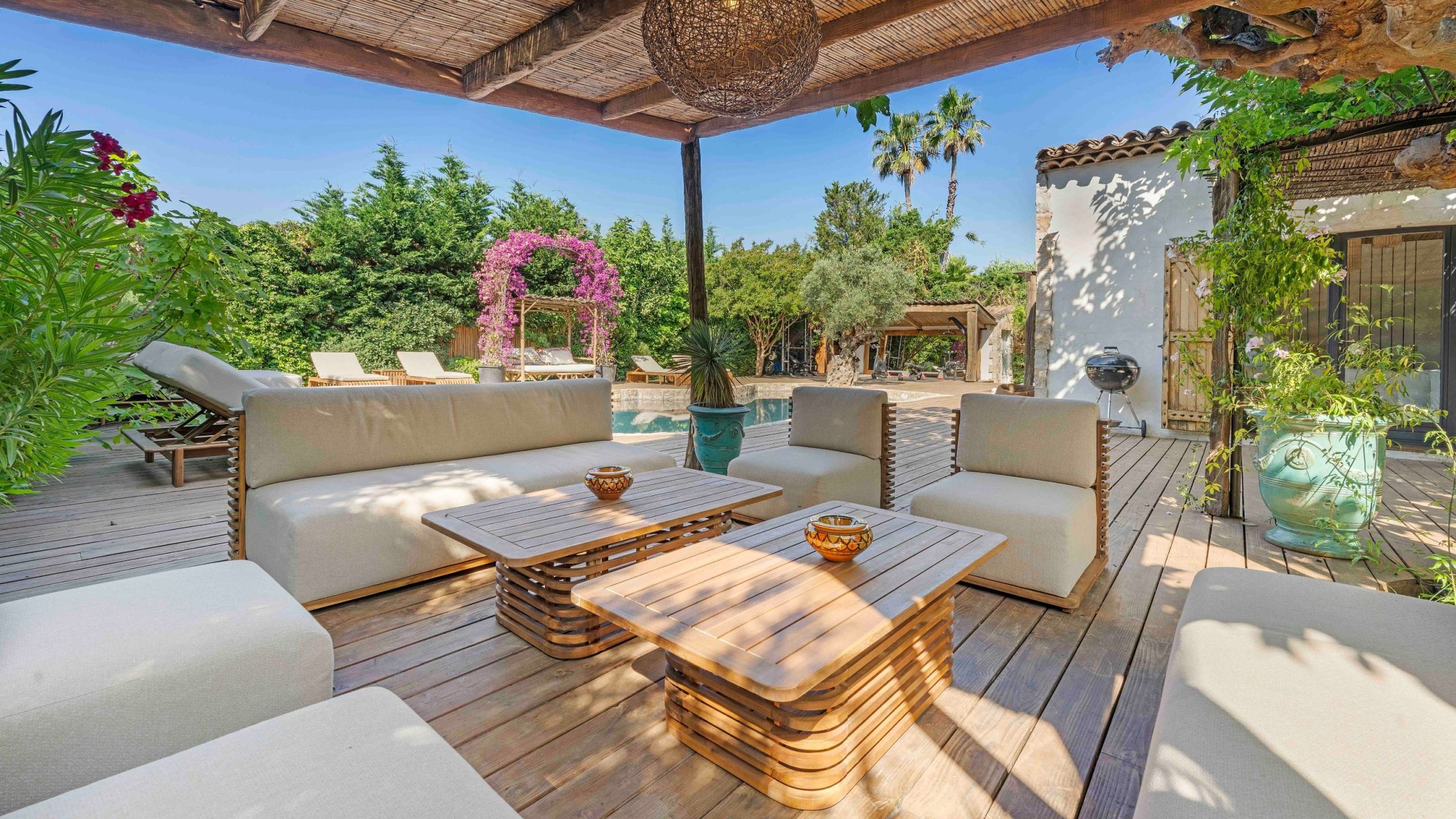 luxury provencale house 8 Rooms for sale on GRIMAUD (83310)
