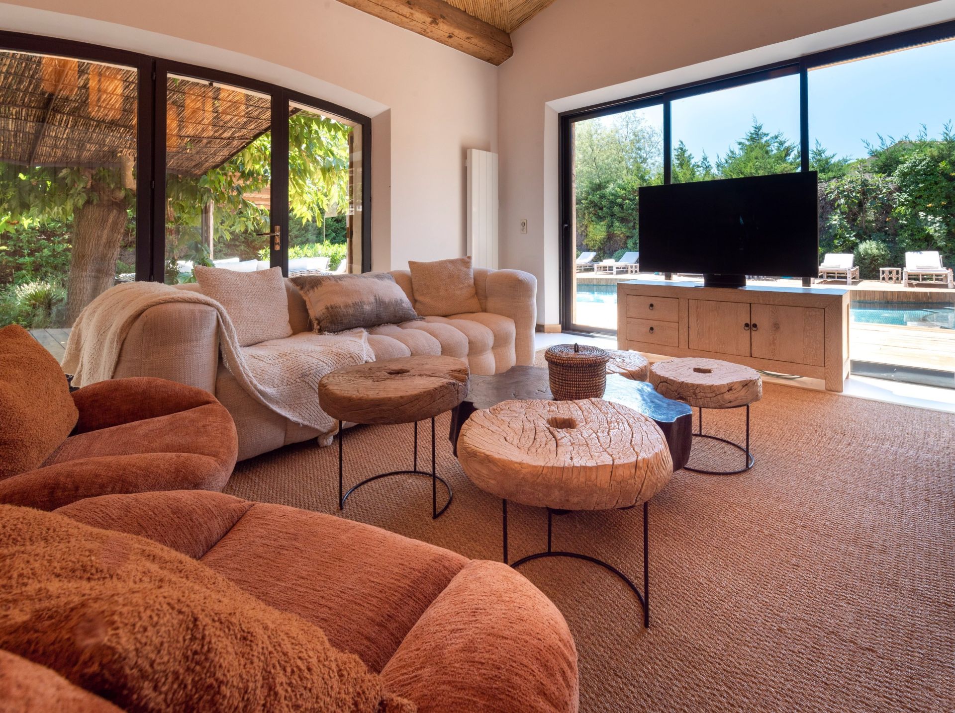 luxury provencale house 8 Rooms for sale on GRIMAUD (83310)