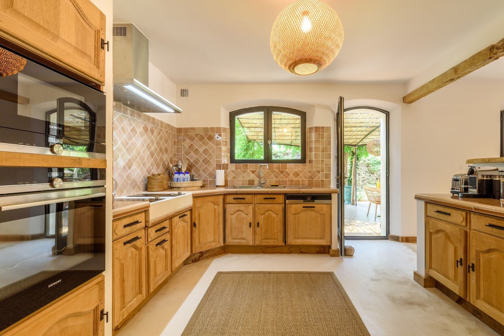 luxury provencale house 8 Rooms for sale on GRIMAUD (83310)