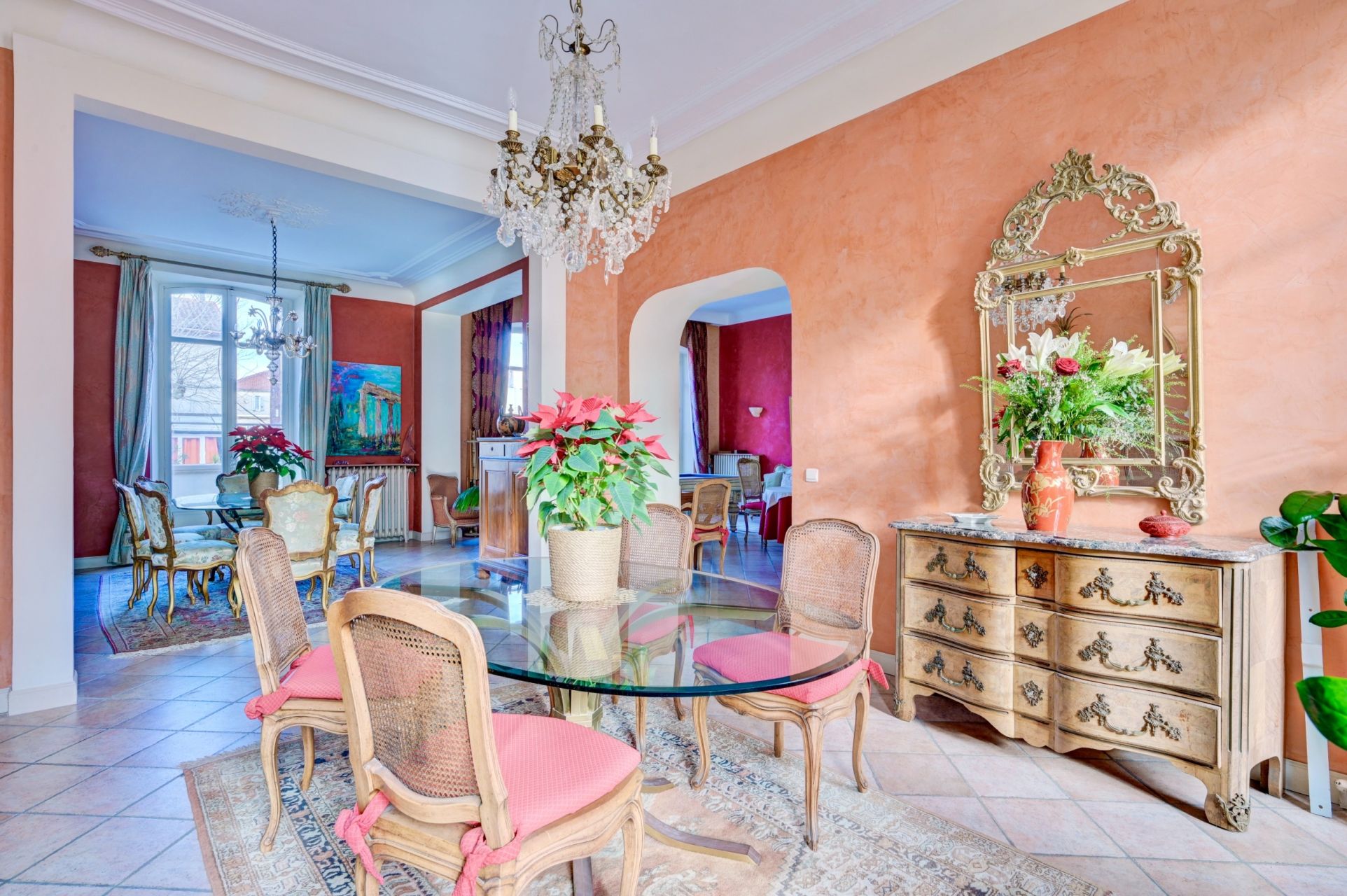 mansion 10 Rooms for sale on MARSEILLE (13008)