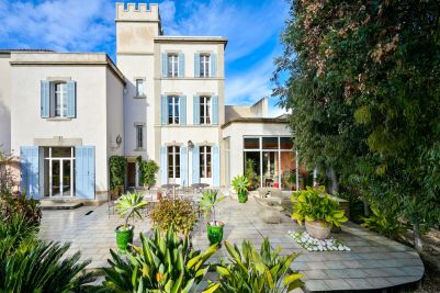 Sale Mansion Marseille 8 10 Rooms 377 m²