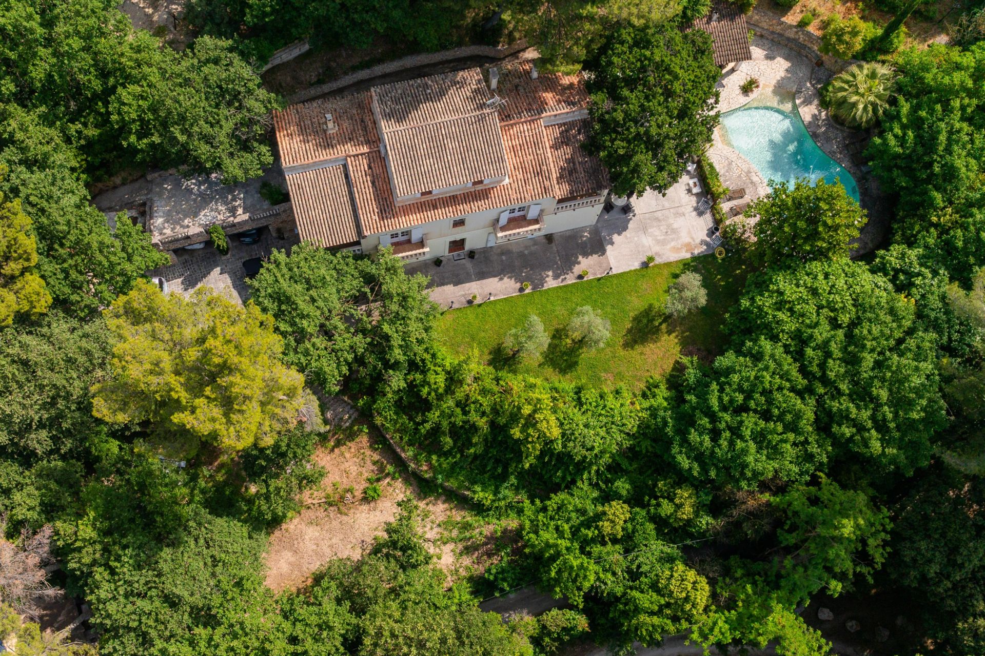 maison de luxe 7 Pièces en vente sur MARSEILLE (13011)