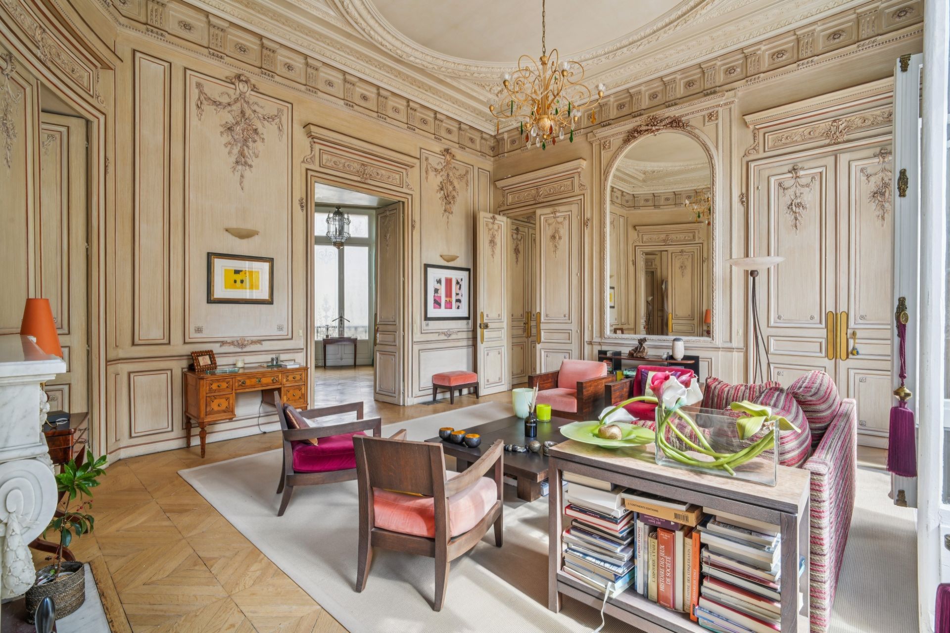 luxury apartment 6 Rooms for sale on PARIS (75010)