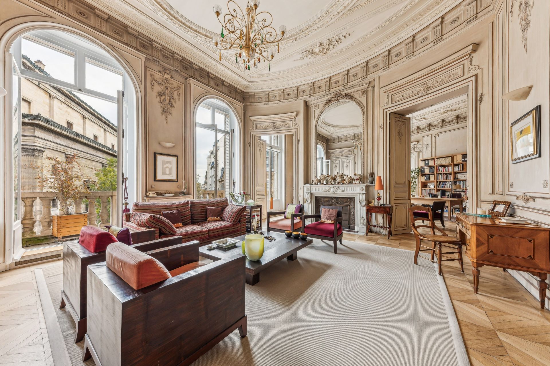luxury apartment 6 Rooms for sale on PARIS (75010)