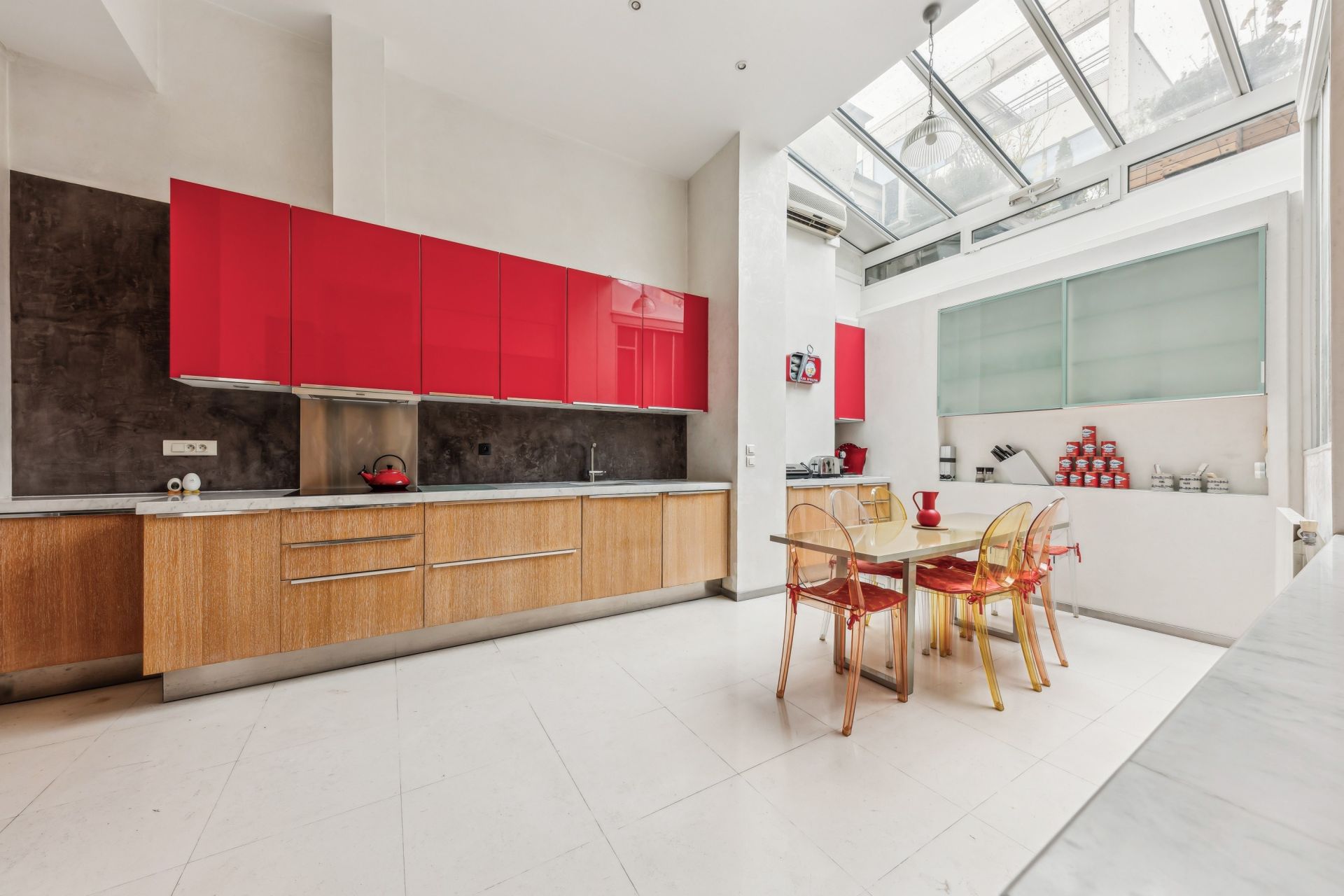 luxury apartment 6 Rooms for sale on PARIS (75010)