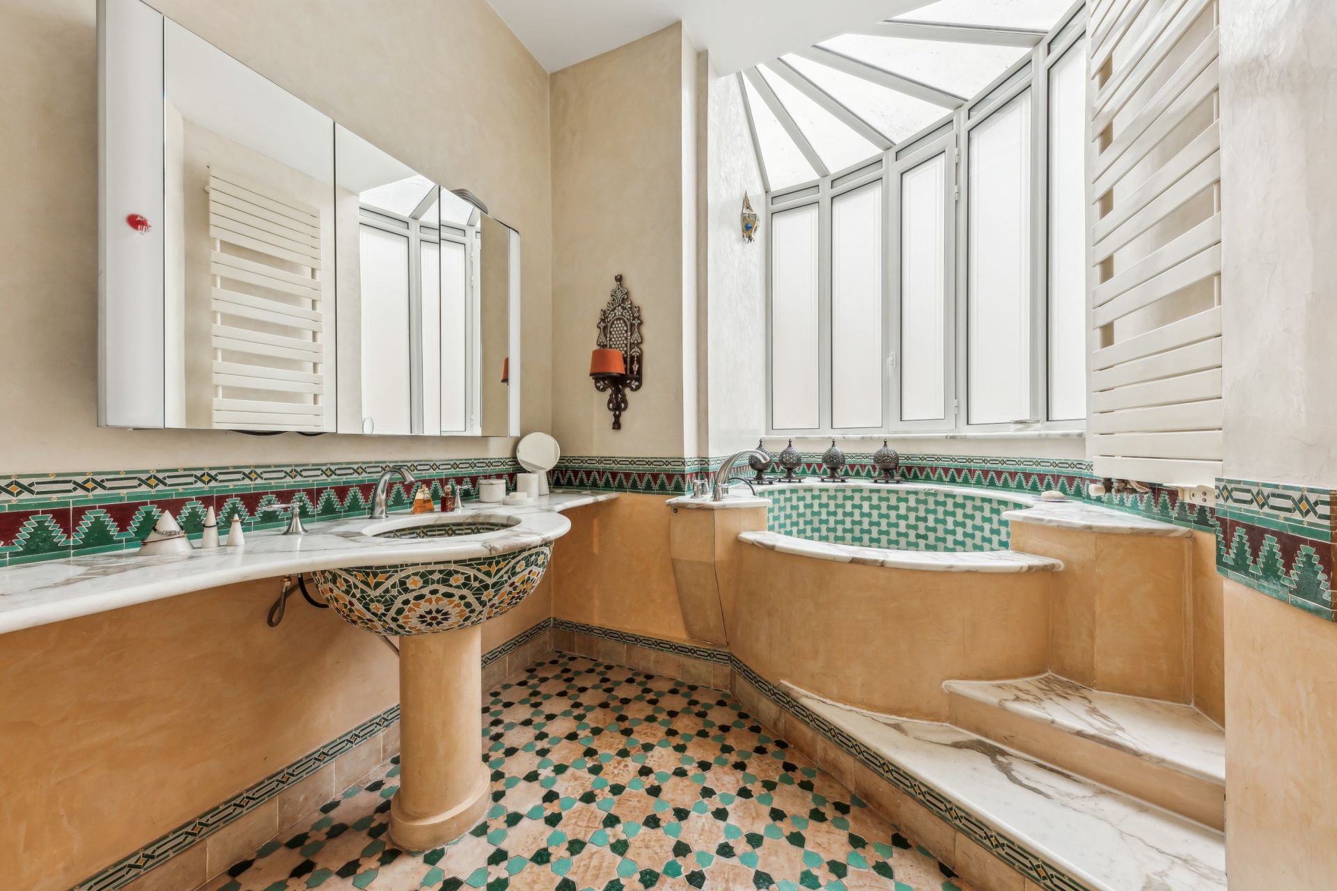 luxury apartment 6 Rooms for sale on PARIS (75010)