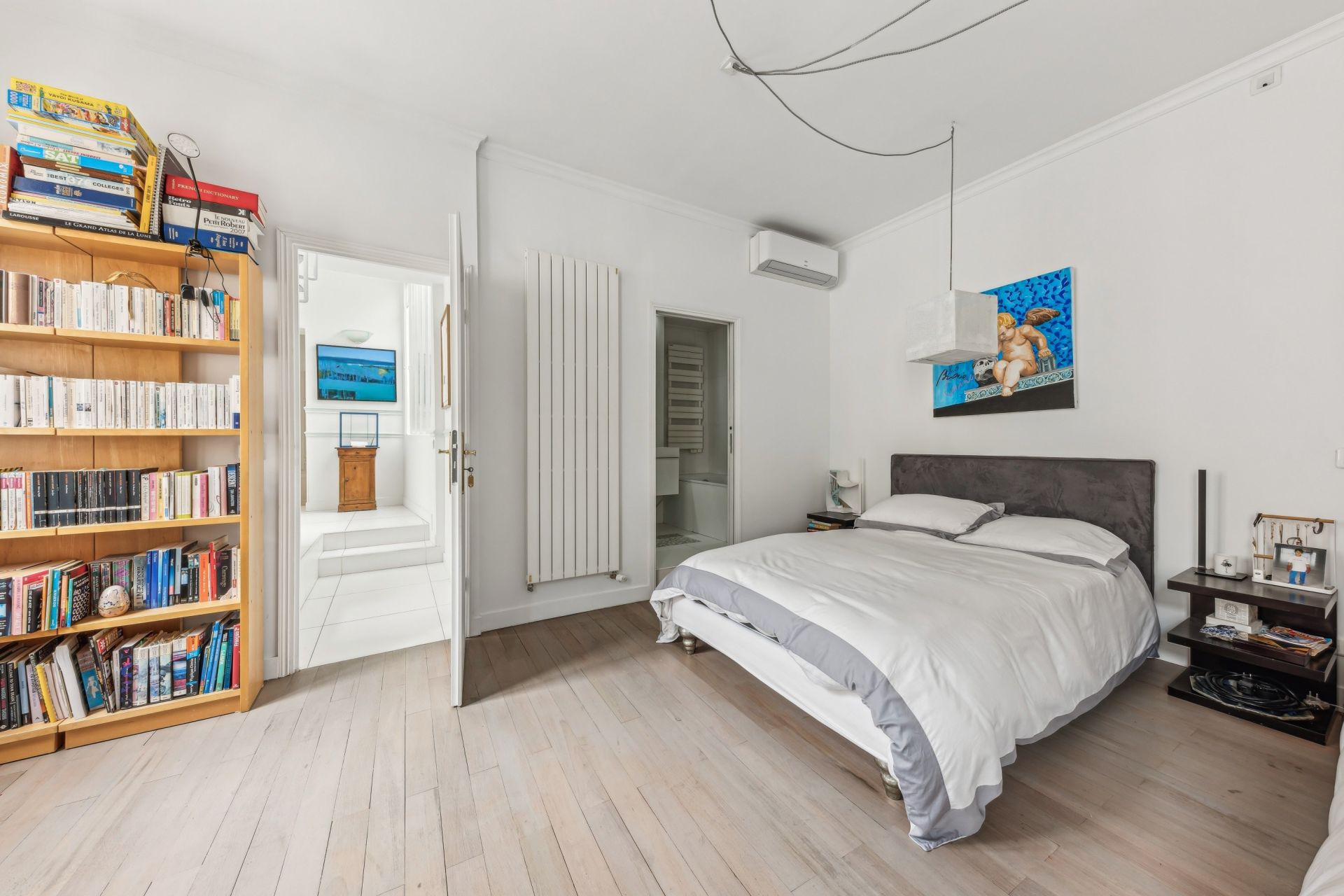 luxury apartment 6 Rooms for sale on PARIS (75010)