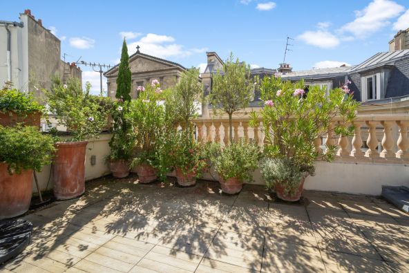 Sale Luxury apartment Paris 10 6 Rooms 277 m²