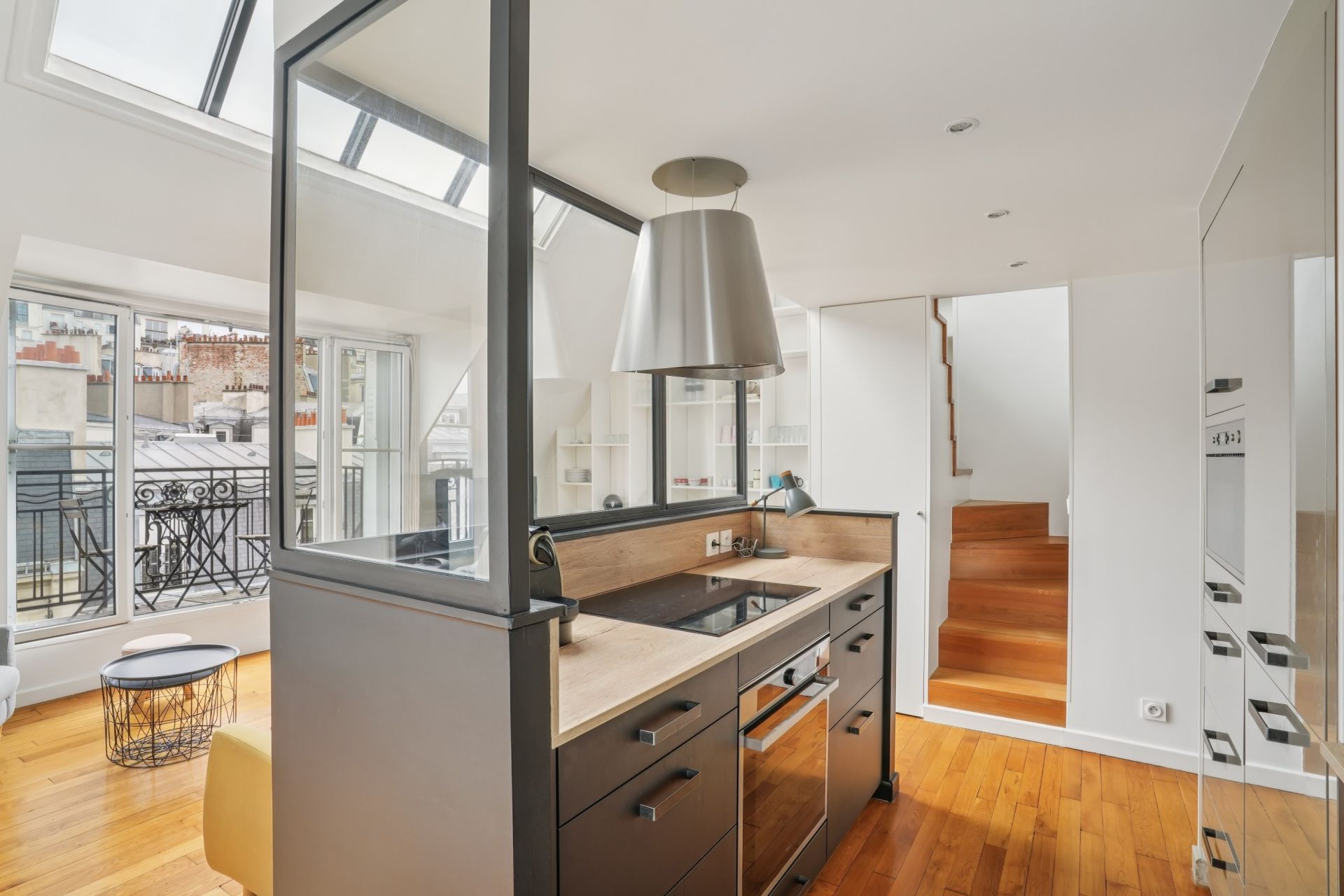 atelier d'artiste de luxe 3 Pièces en vente sur PARIS (75018)