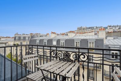 Vente Atelier d'artiste de luxe Paris 18 3 Pièces 61 m²