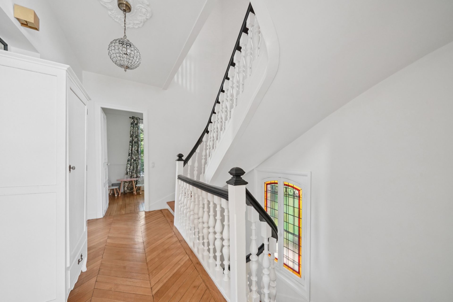 luxury house 9 Rooms for sale on GARCHES (92380)