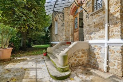 Sale Luxury house Garches 9 Rooms 280 m²