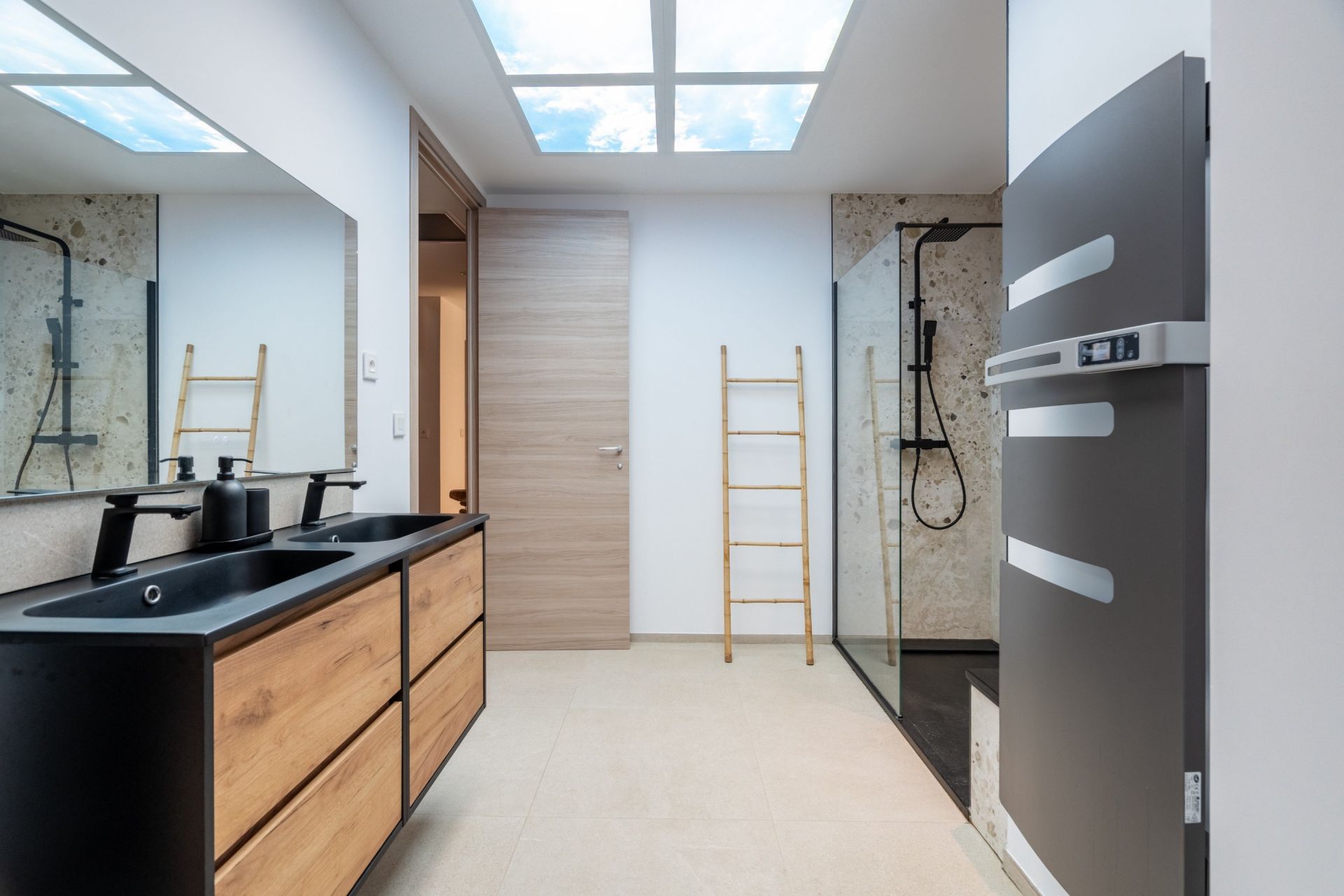 contemporary house 4 Rooms for sale on CARRY LE ROUET (13620)