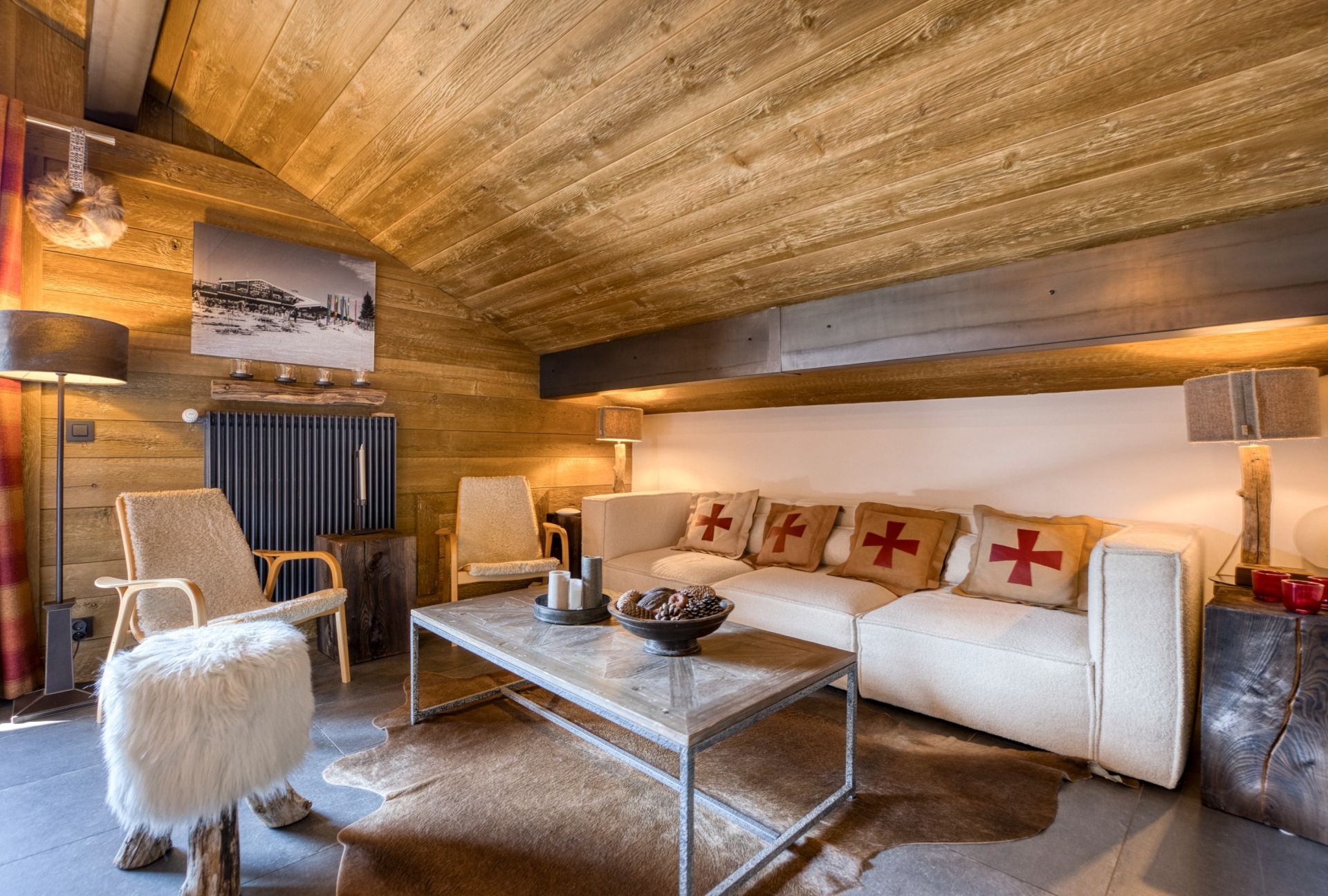 luxury apartment 6 Rooms for sale on MEGEVE (74120)