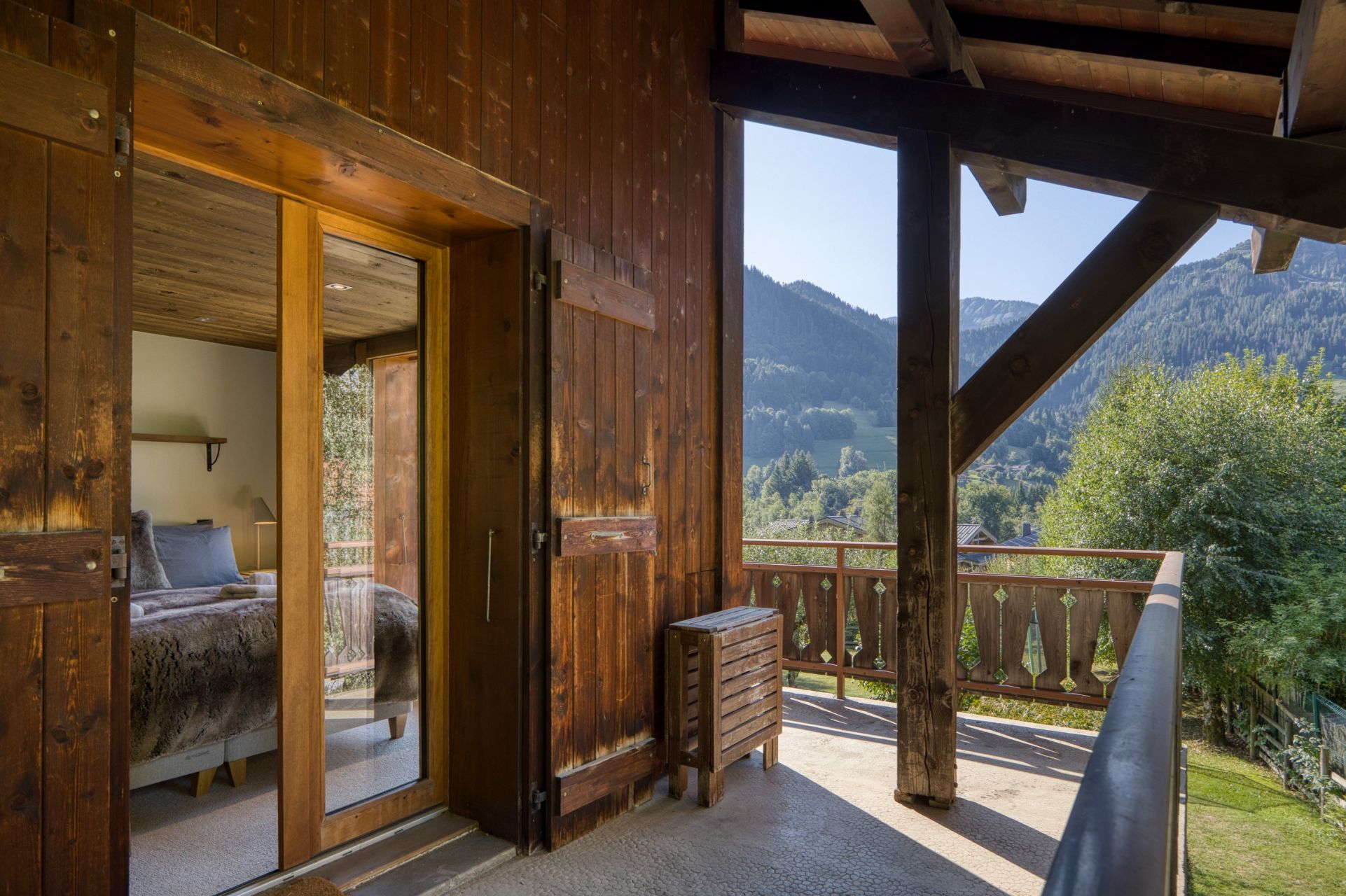luxury apartment 6 Rooms for sale on MEGEVE (74120)