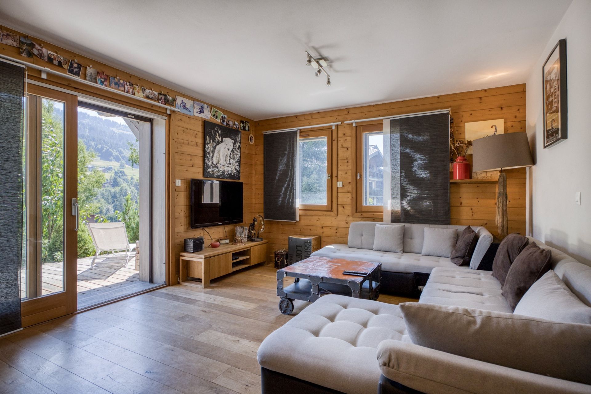 luxury apartment 4 Rooms for sale on MEGEVE (74120)