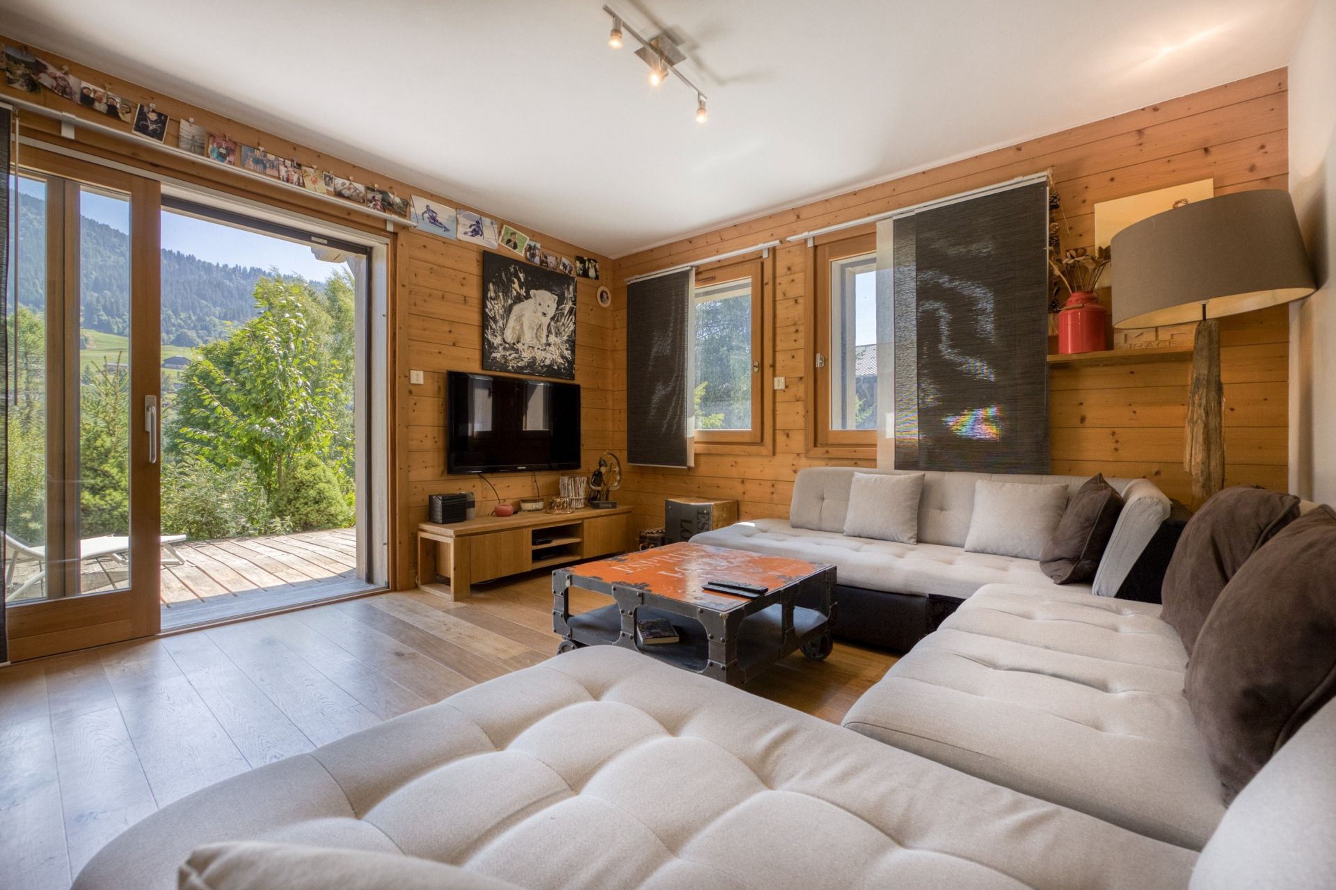 luxury apartment 4 Rooms for sale on MEGEVE (74120)