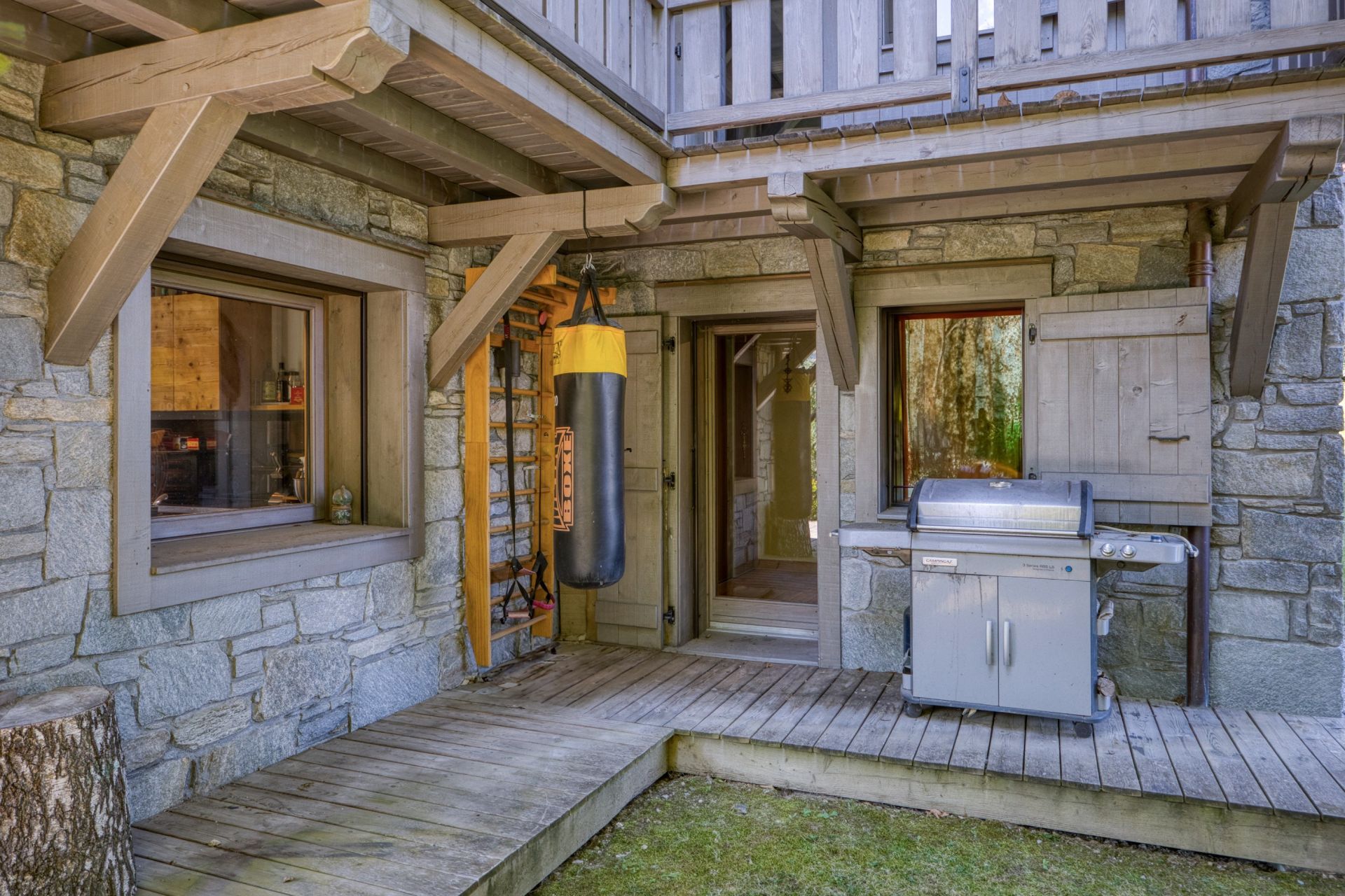 luxury apartment 4 Rooms for sale on MEGEVE (74120)