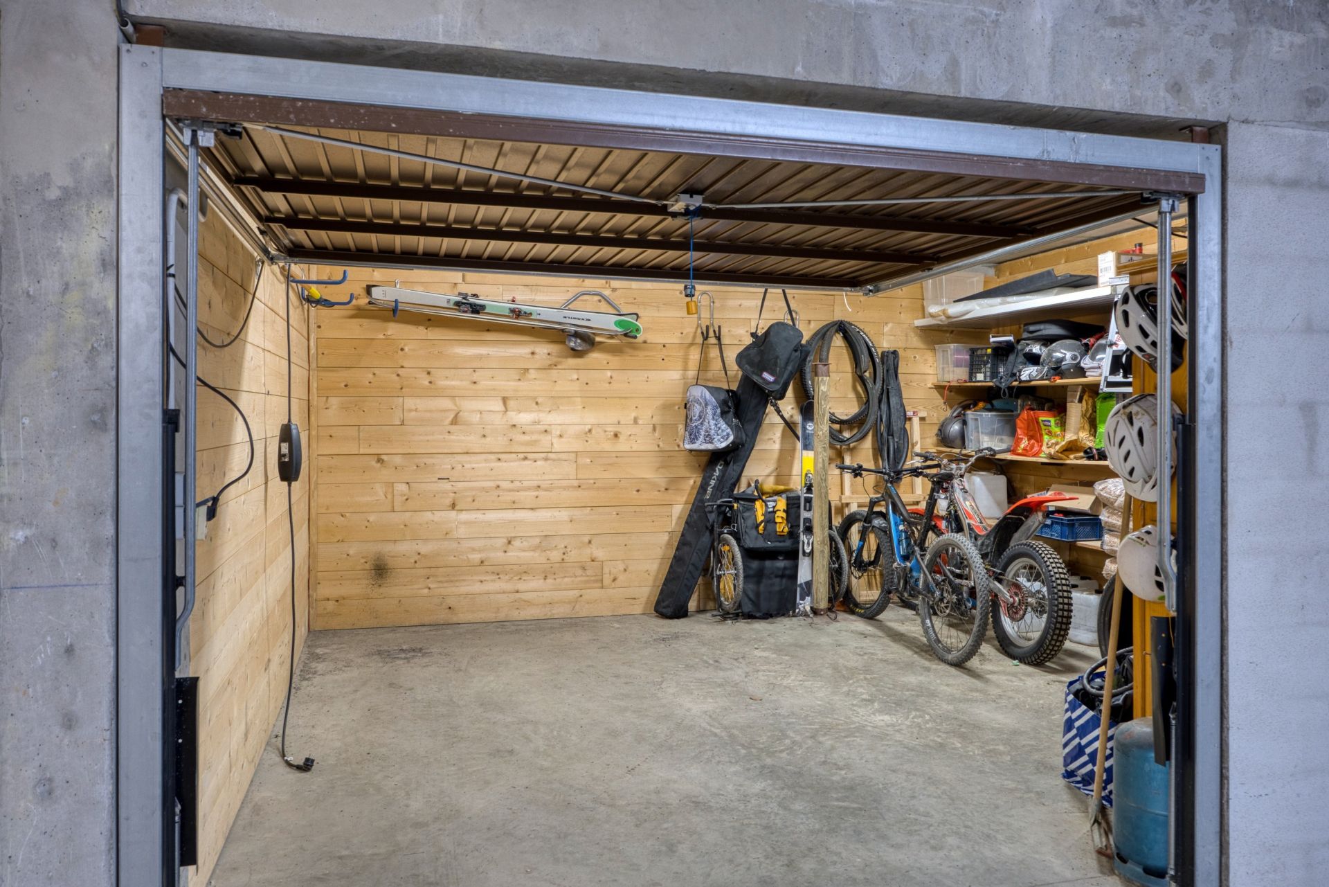 luxury apartment 4 Rooms for sale on MEGEVE (74120)