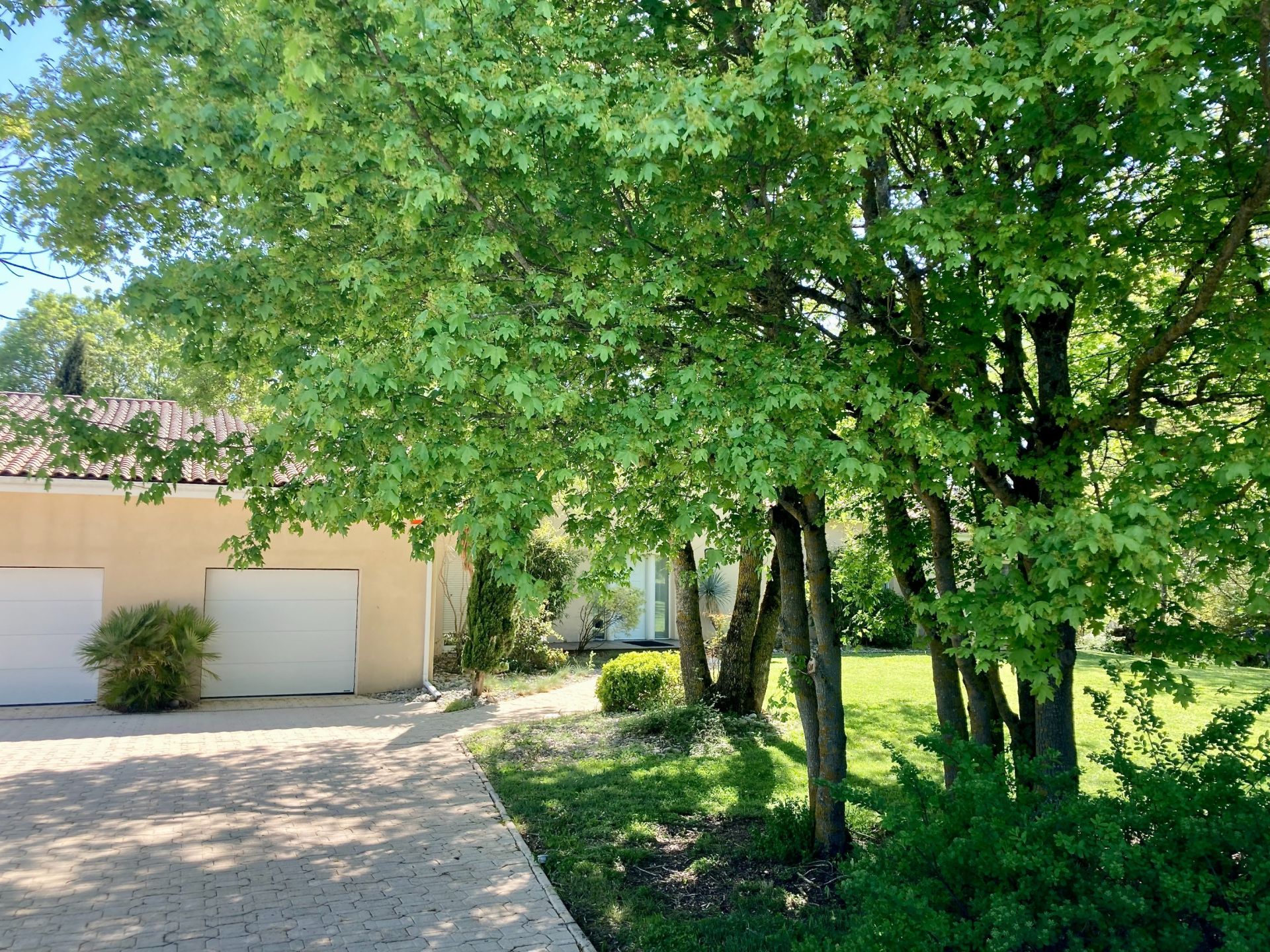 luxury house 6 Rooms for sale on CLERMONT LE FORT (31810)