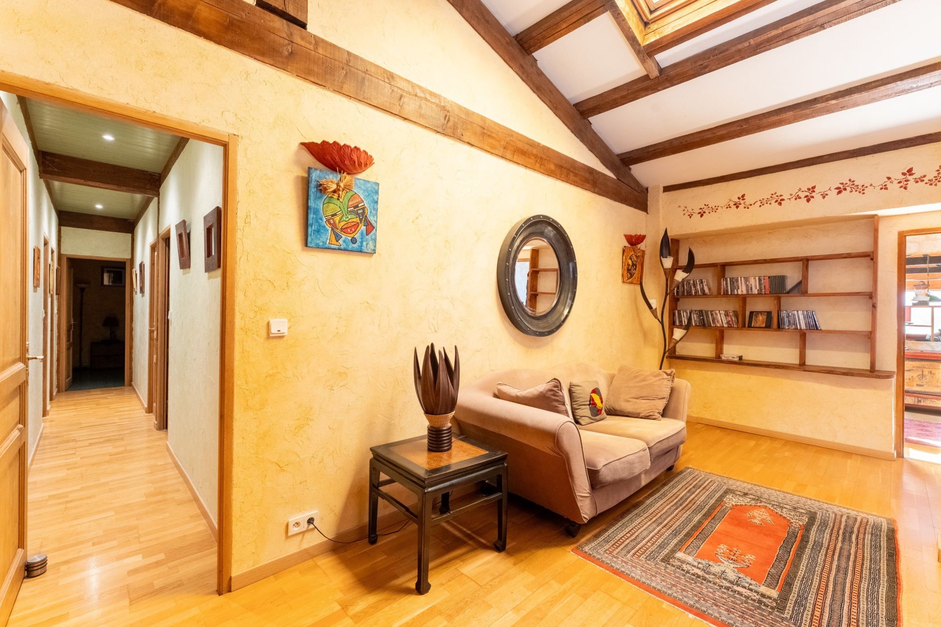 luxury house 11 Rooms for sale on EGUILLES (13510)