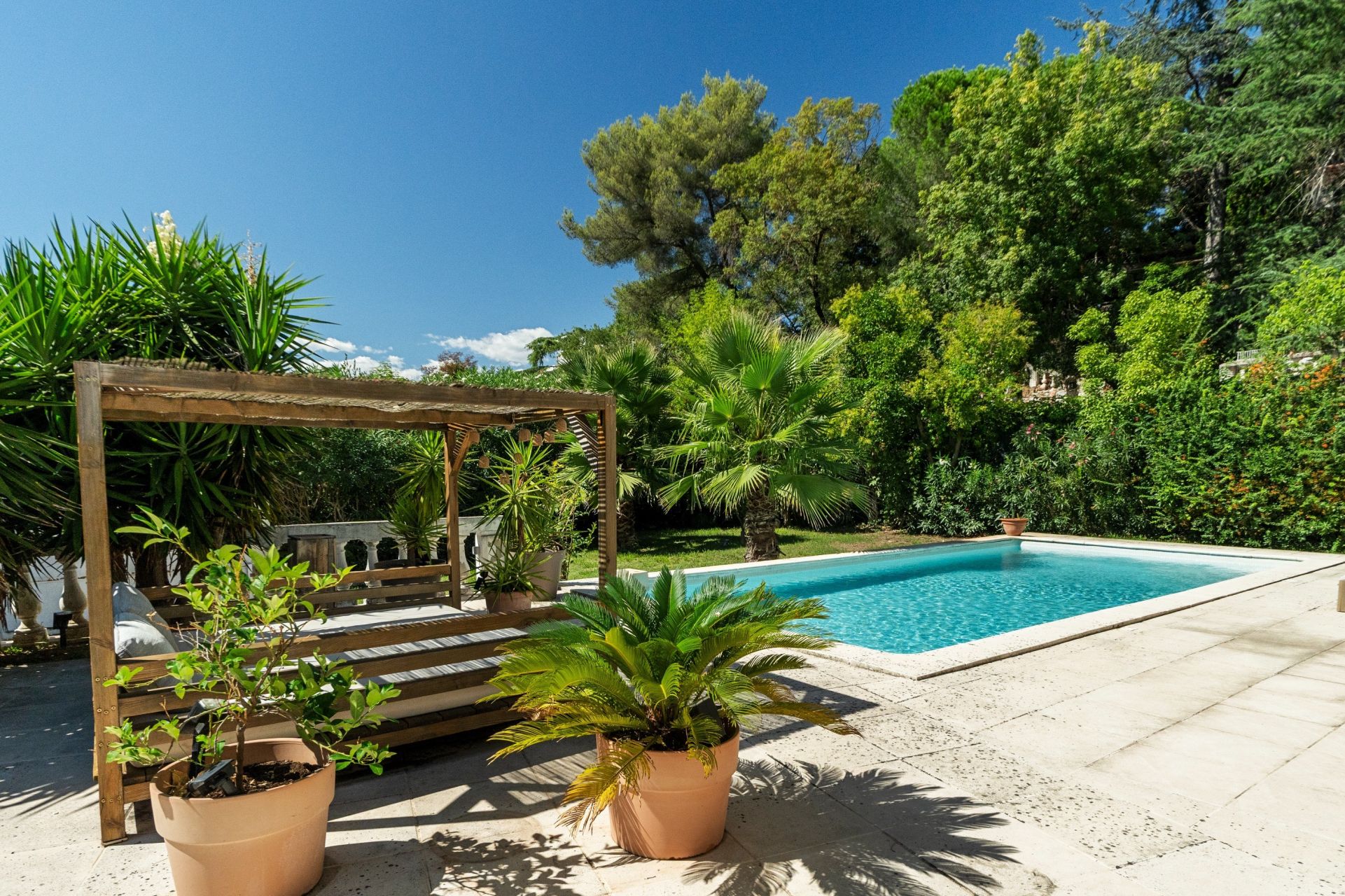 maison de luxe 7 Pièces en vente sur LA ROQUETTE SUR SIAGNE (06550)